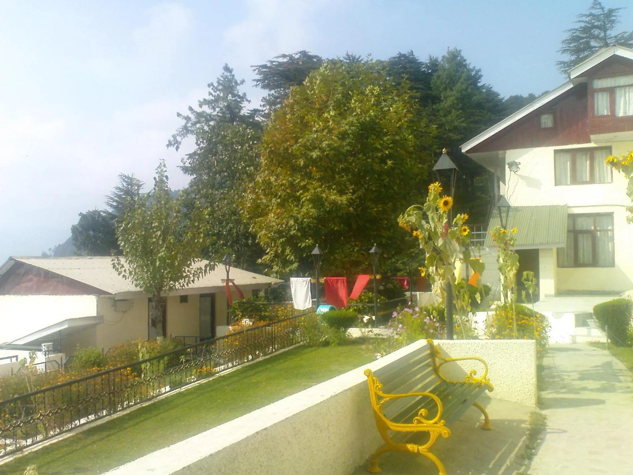 Day in Vardaan Hotels - PatniTop