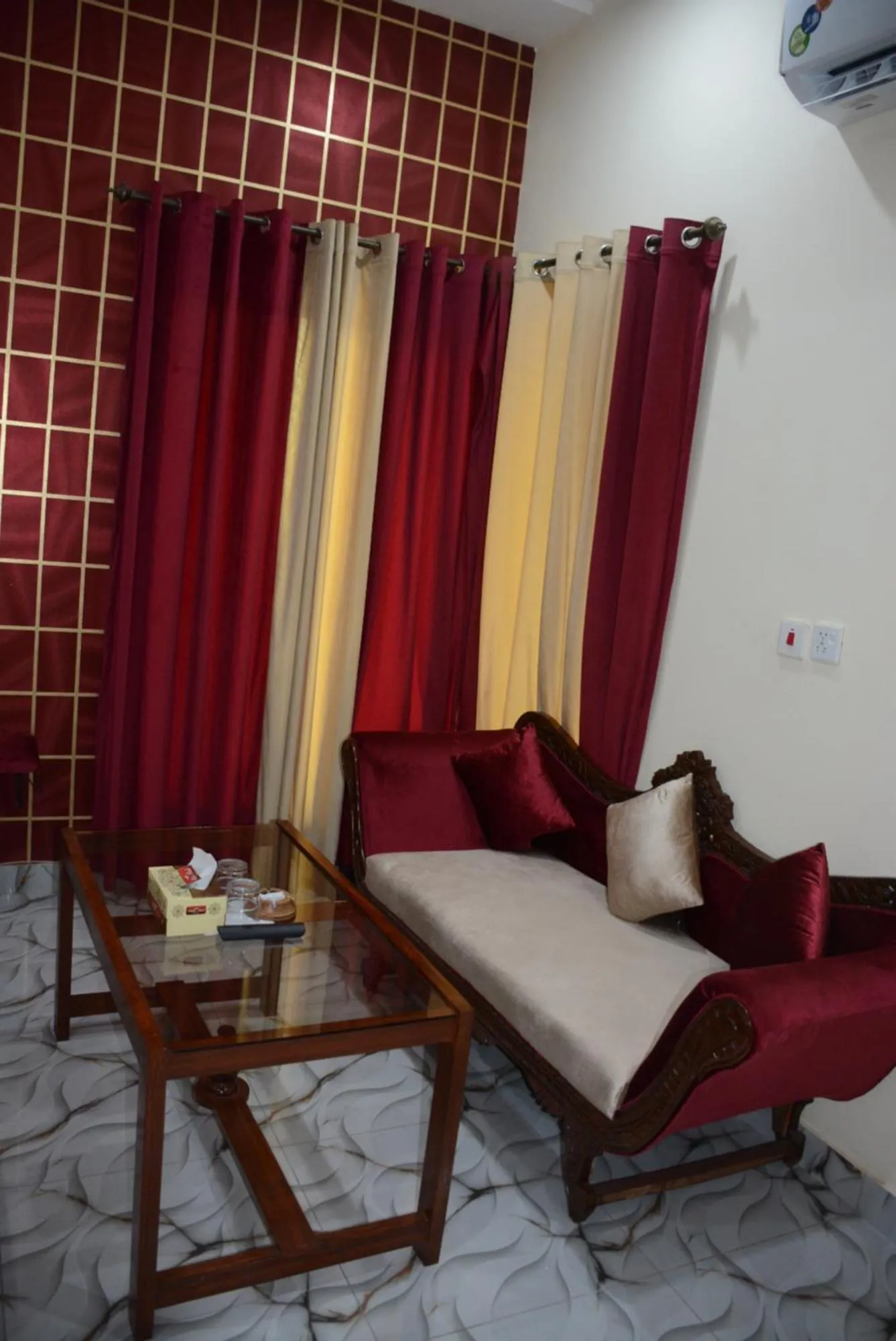 Seating area in Hotel The Taj Multan