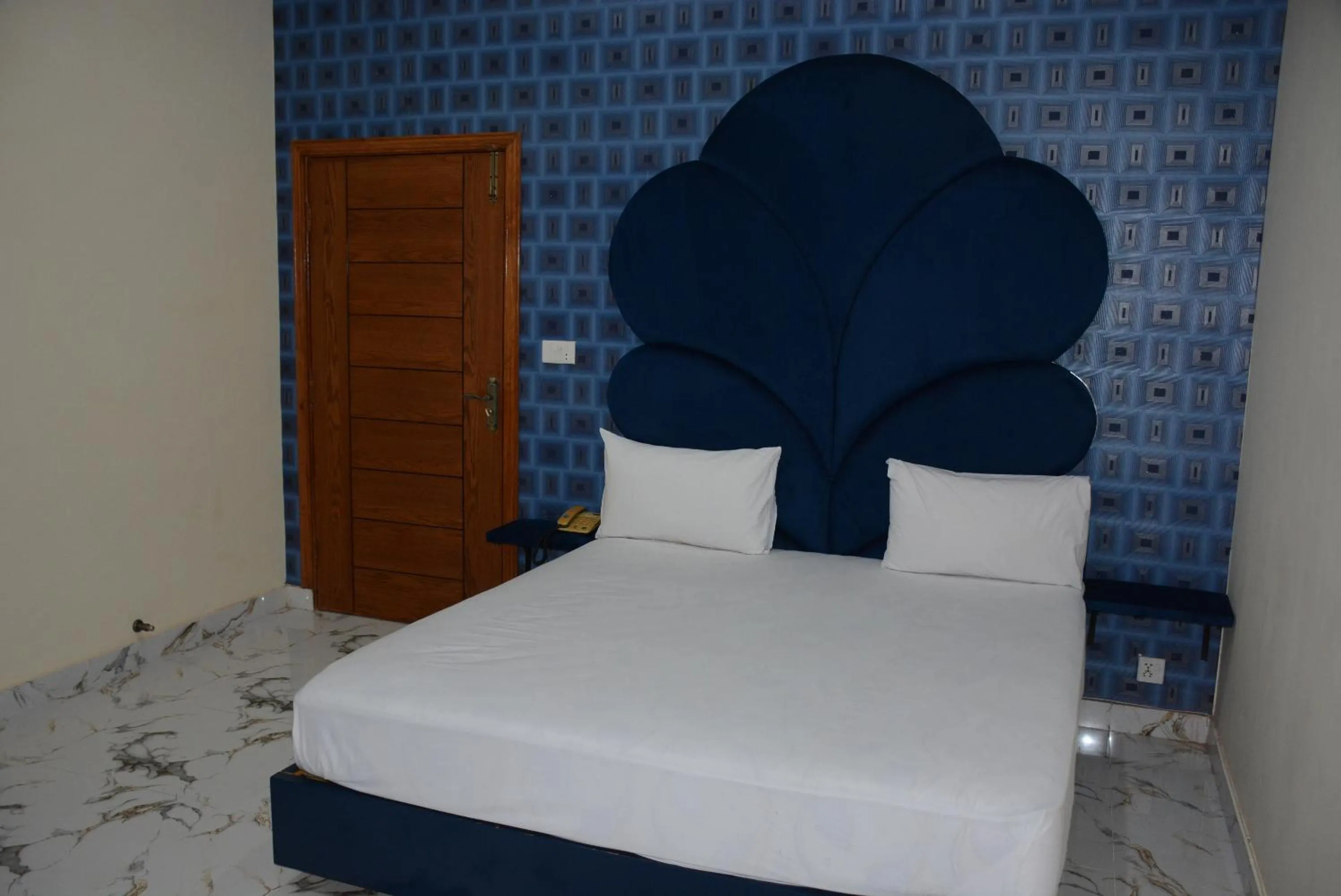 Photo of the whole room, Bed in Hotel The Taj Multan