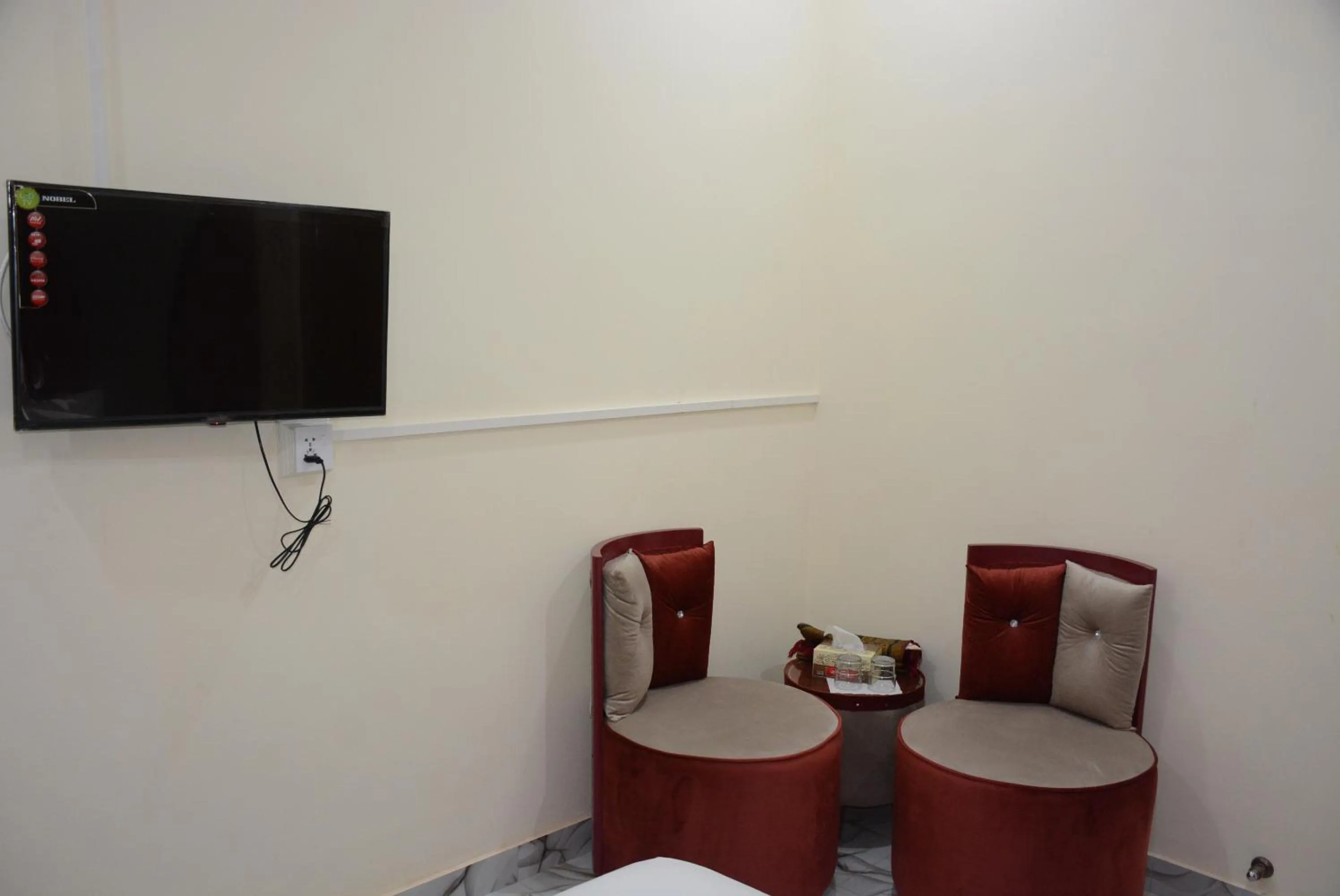 TV and multimedia in Hotel The Taj Multan