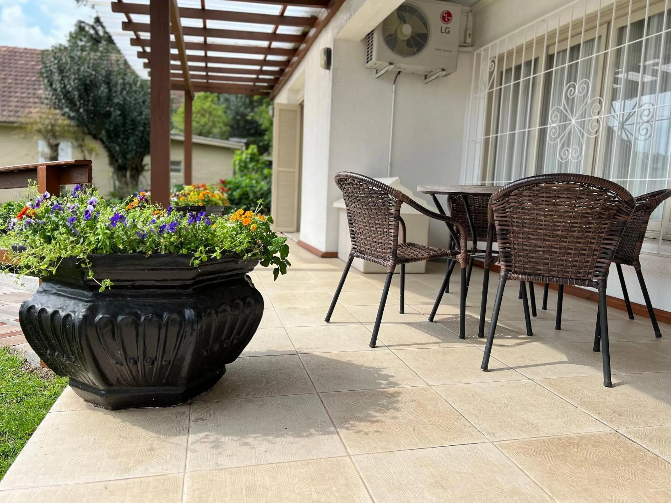 Garden view in MRG Anexo Vó Iria AP 3 a 600 m da Rua Coberta