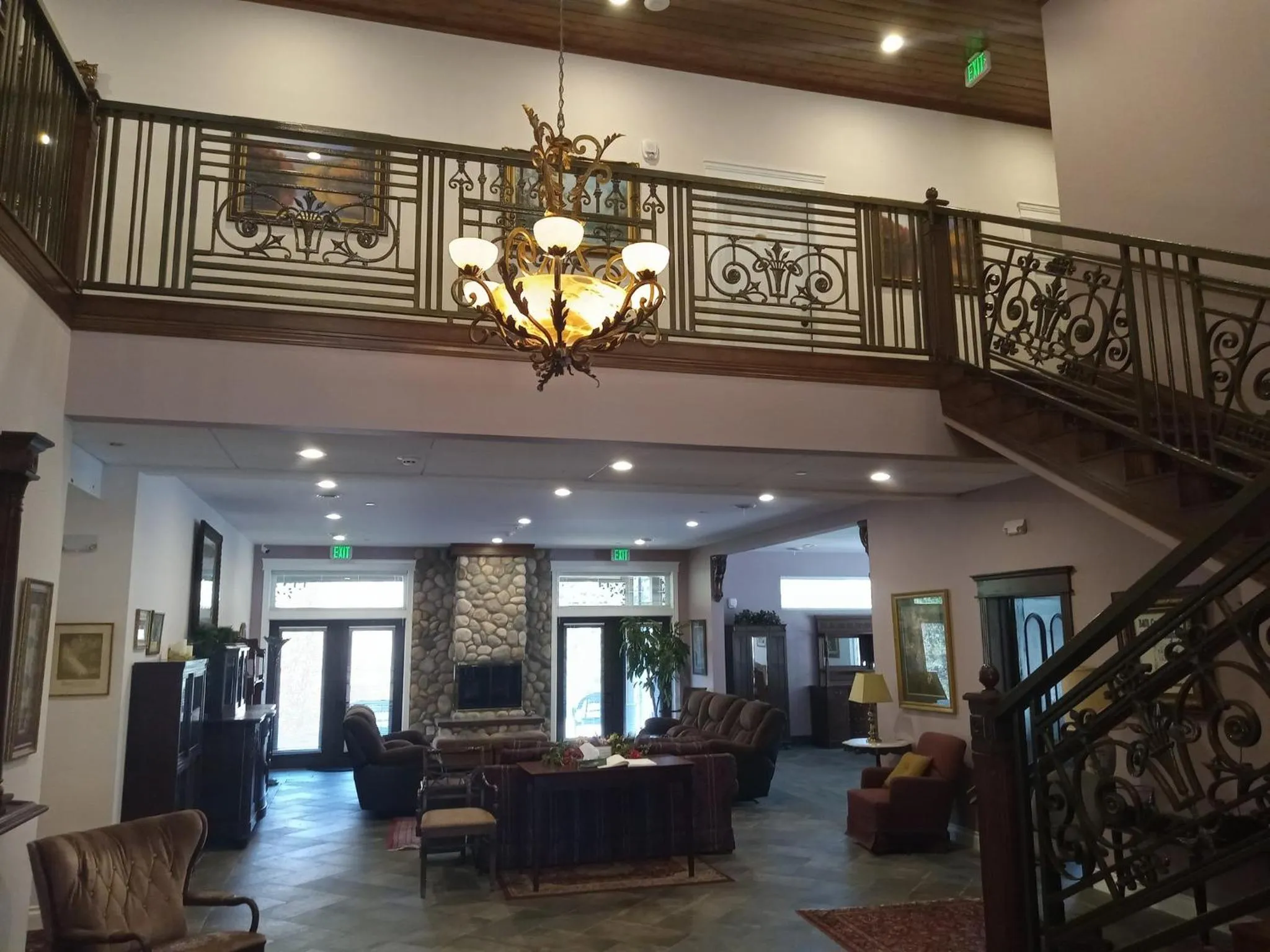 Hearthstone Elegant Lodge