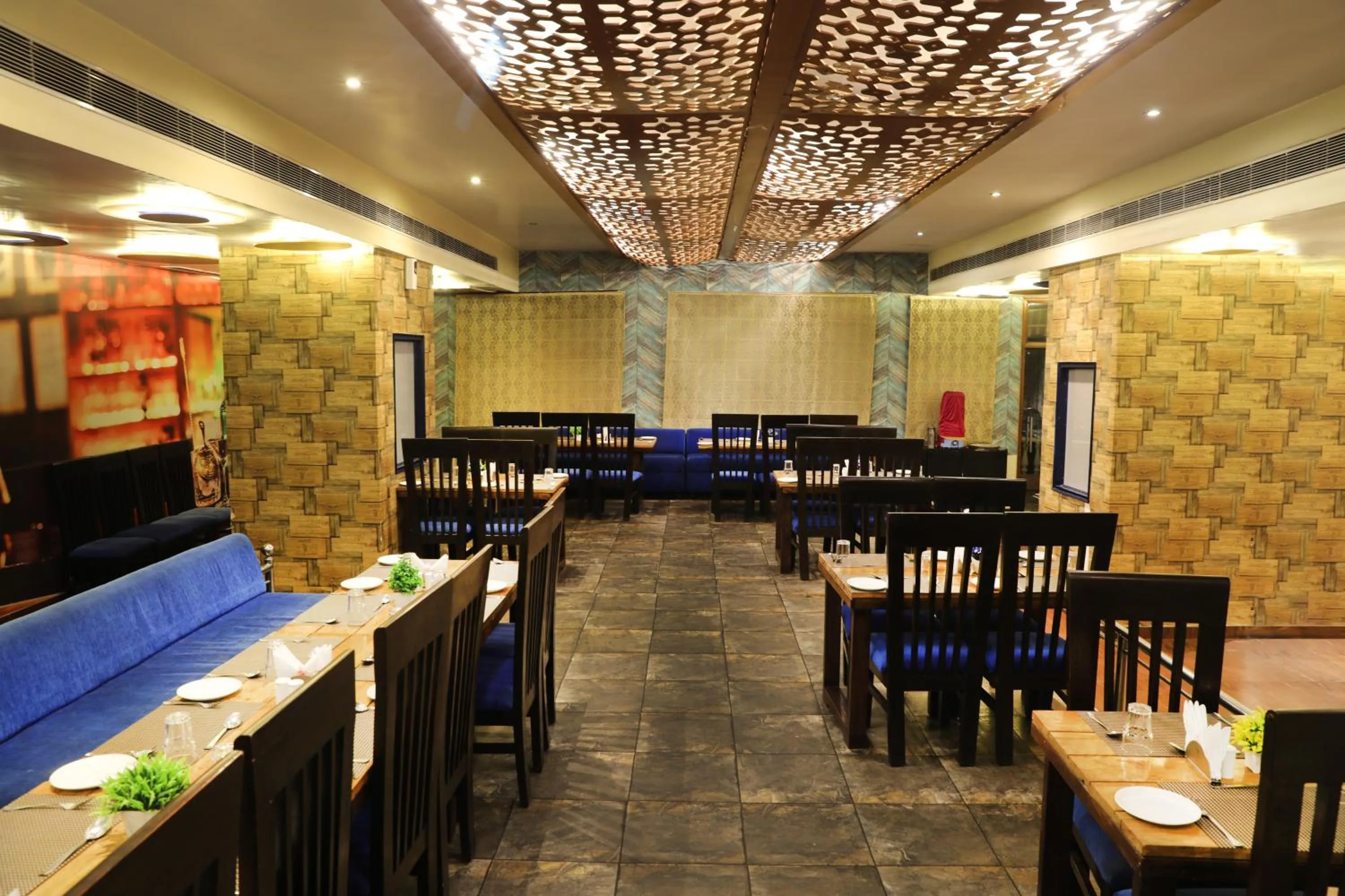 Restaurant/places to eat in The Byke Boutique - Hotel Grassfield, Jaipur