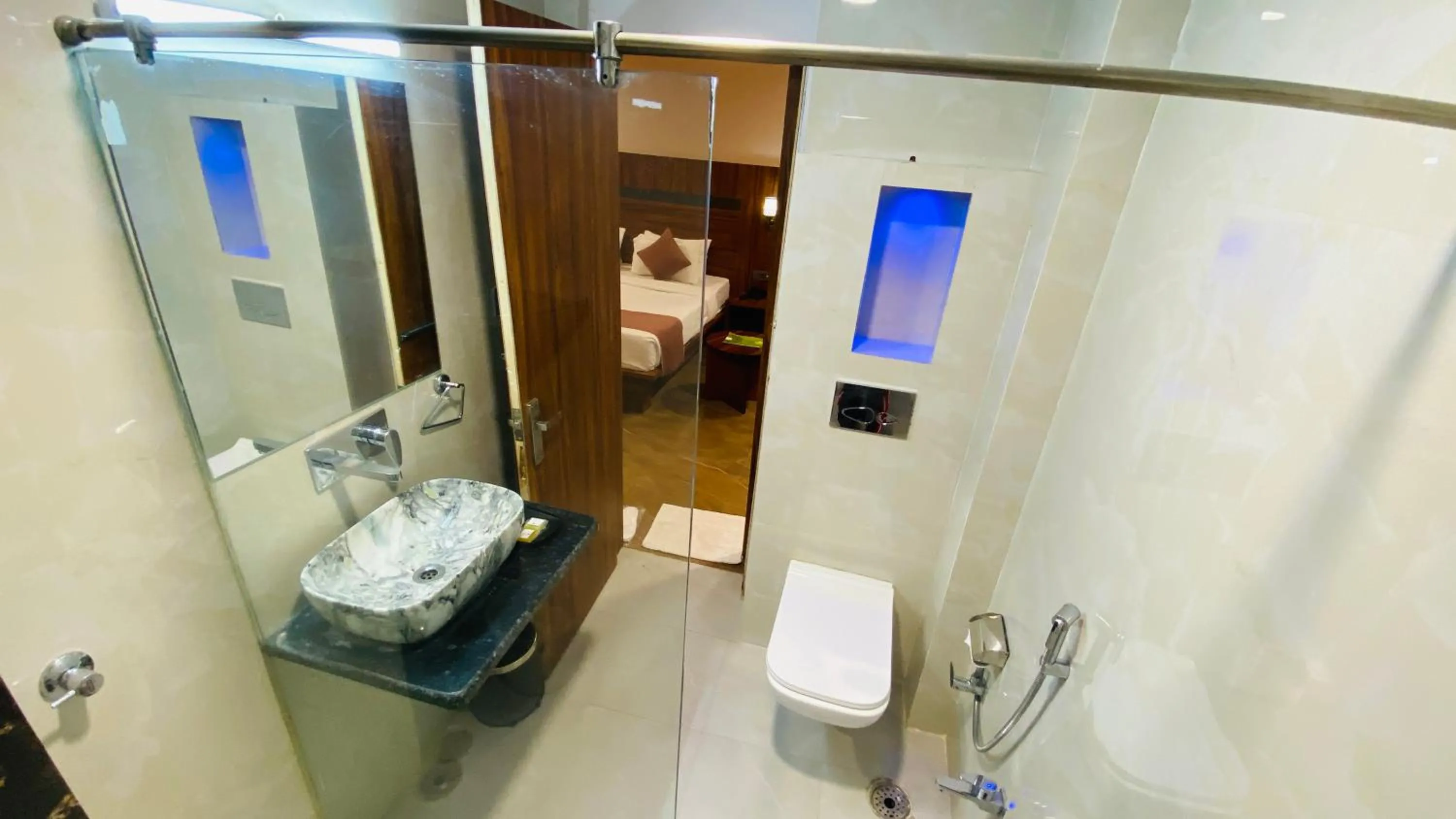 Shower in The Byke Boutique - Hotel Grassfield, Jaipur