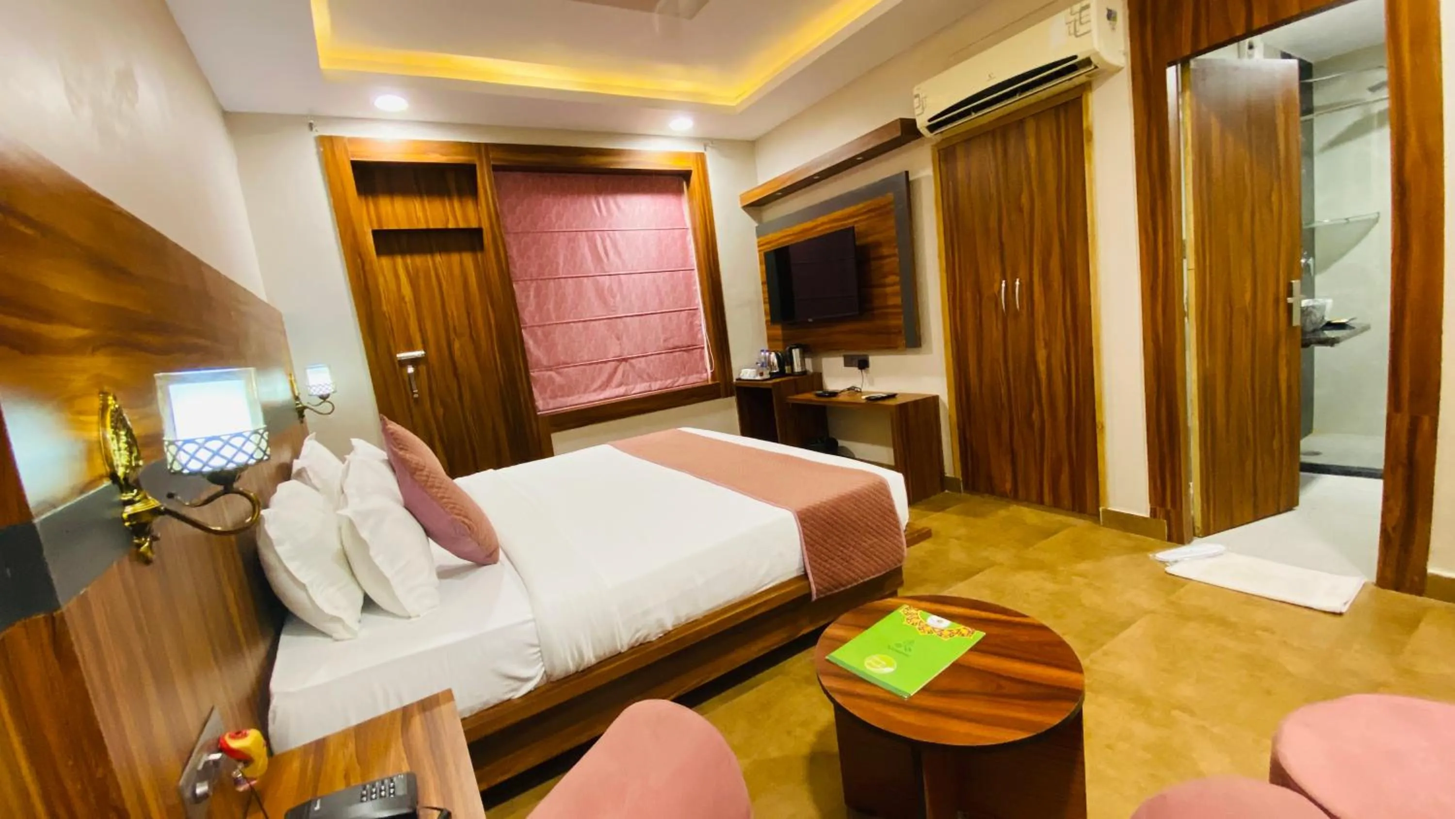 Bed in The Byke Boutique - Hotel Grassfield, Jaipur