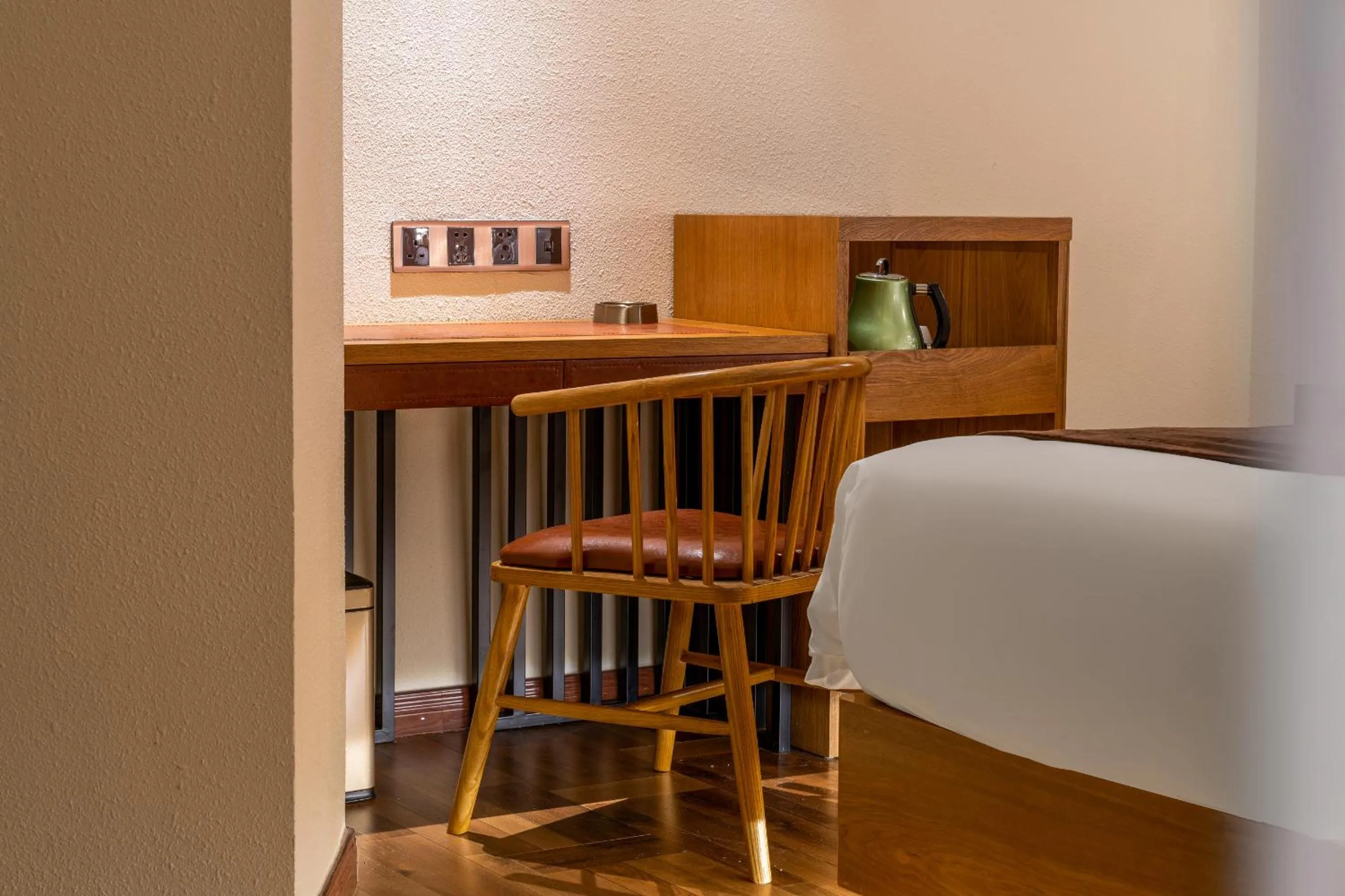 JAMES JOYCE COFFETEI- Guangzhou Beijing Road Metro Station Pedestrian Street Branch