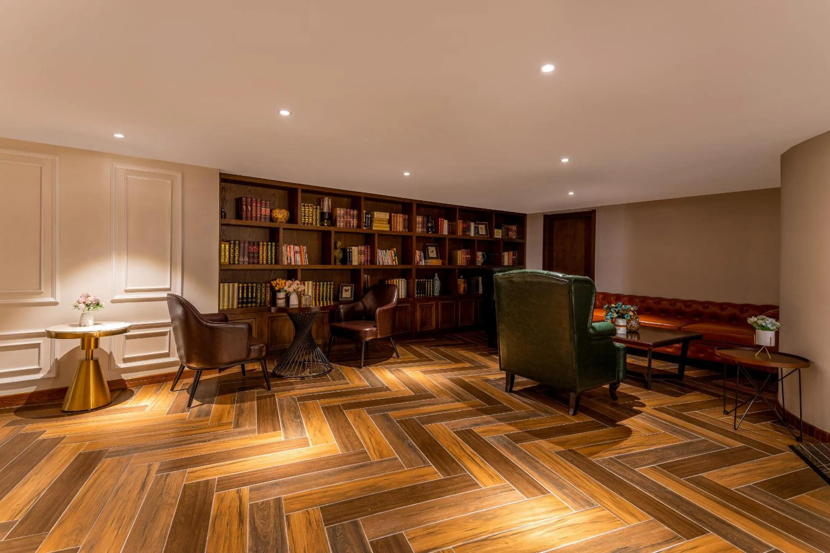 Seating area in JAMES JOYCE COFFETEI- Guangzhou Beijing Road Metro Station Pedestrian Street Branch