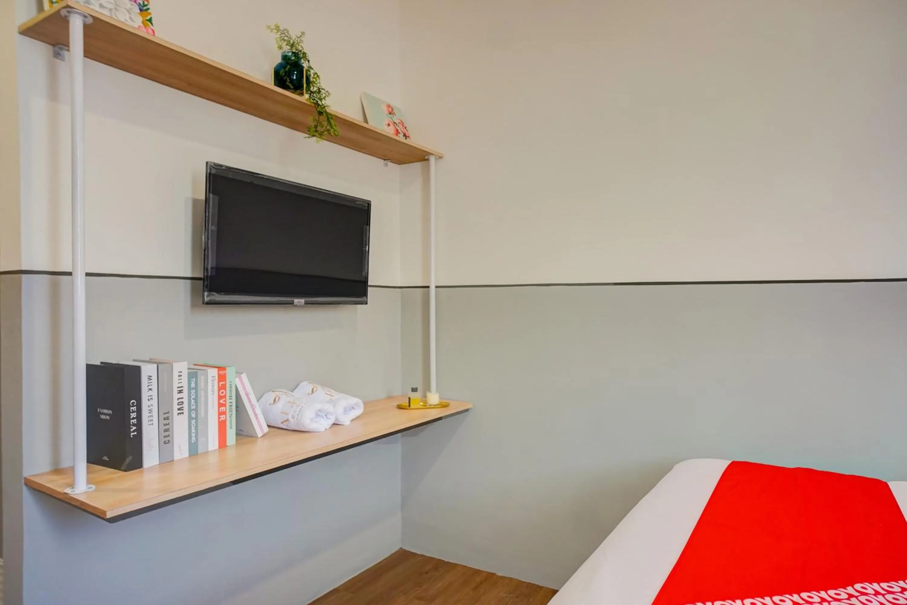 Bedroom, Bed in Hotel O Alhesa Residence