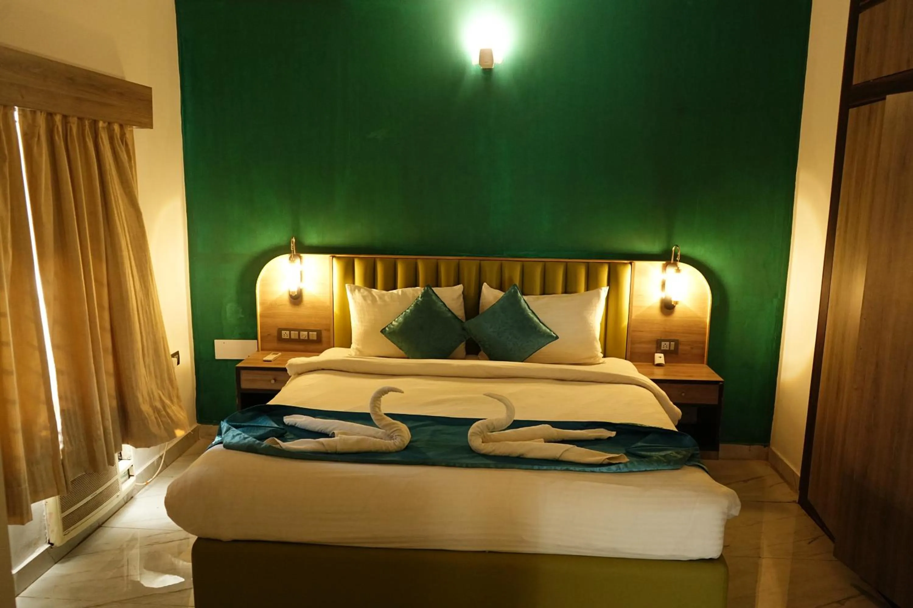 Bedroom, Bed in HOTEL SUN GREEN