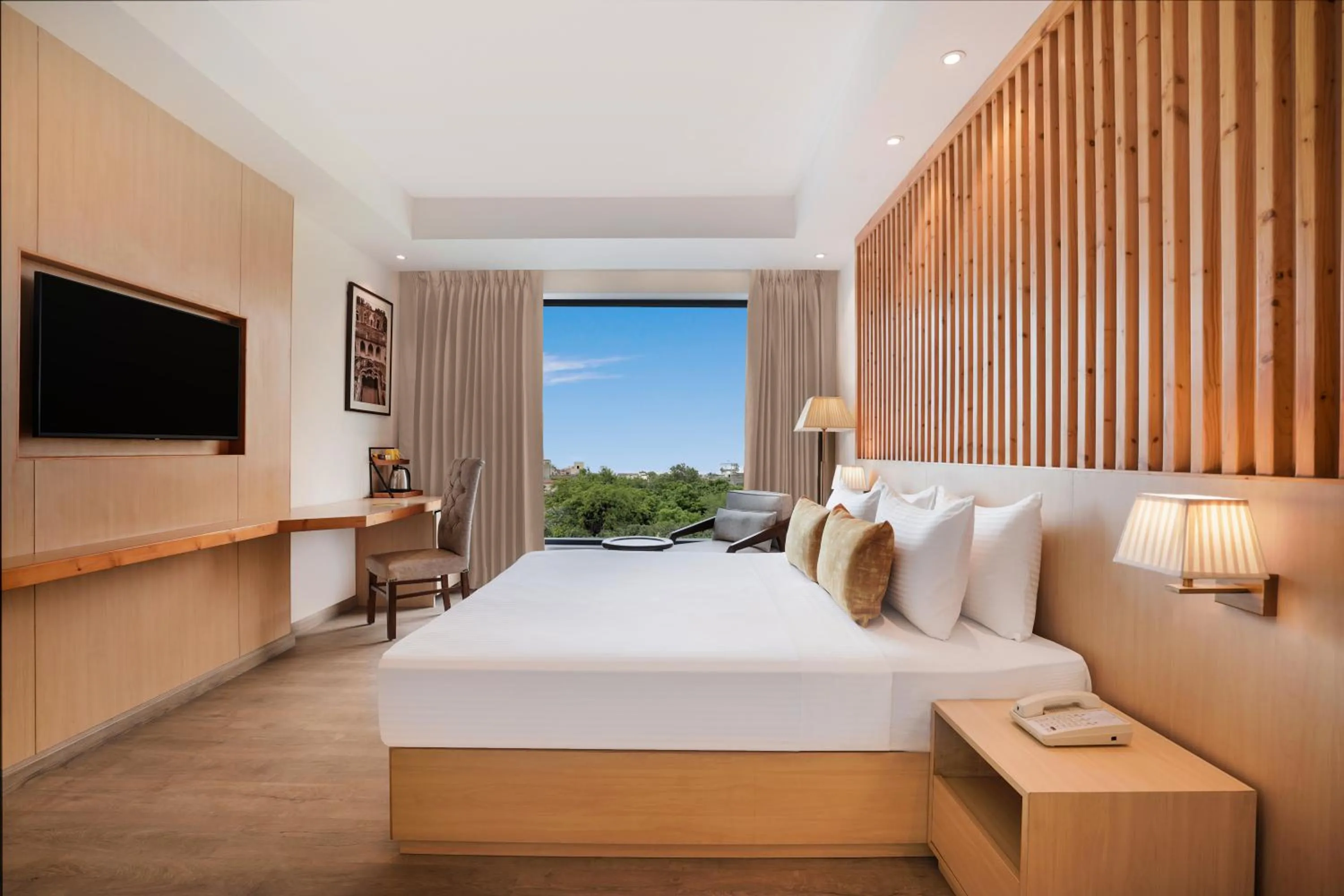 Bedroom, Bed in Lemon Tree Hotel, Haridwar