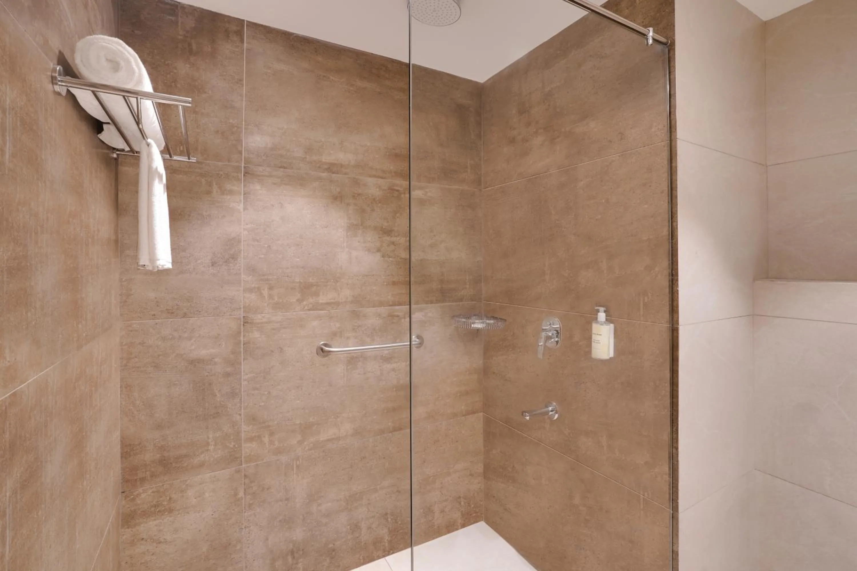 Bathroom in Lemon Tree Hotel, Haridwar