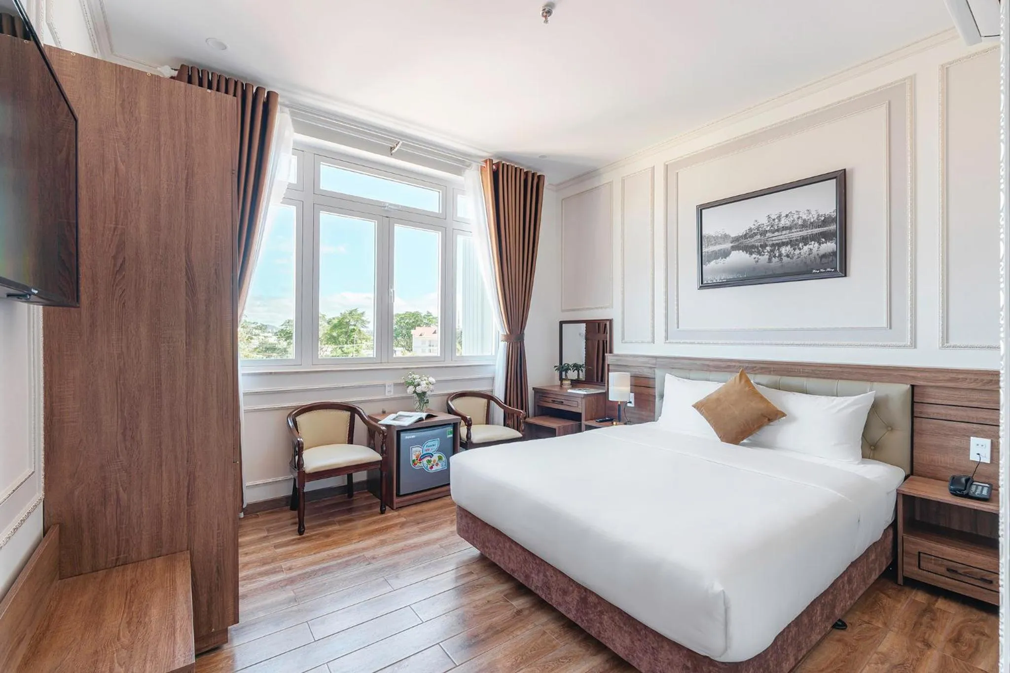 Bed in PINE VIEW Hotel Dalat