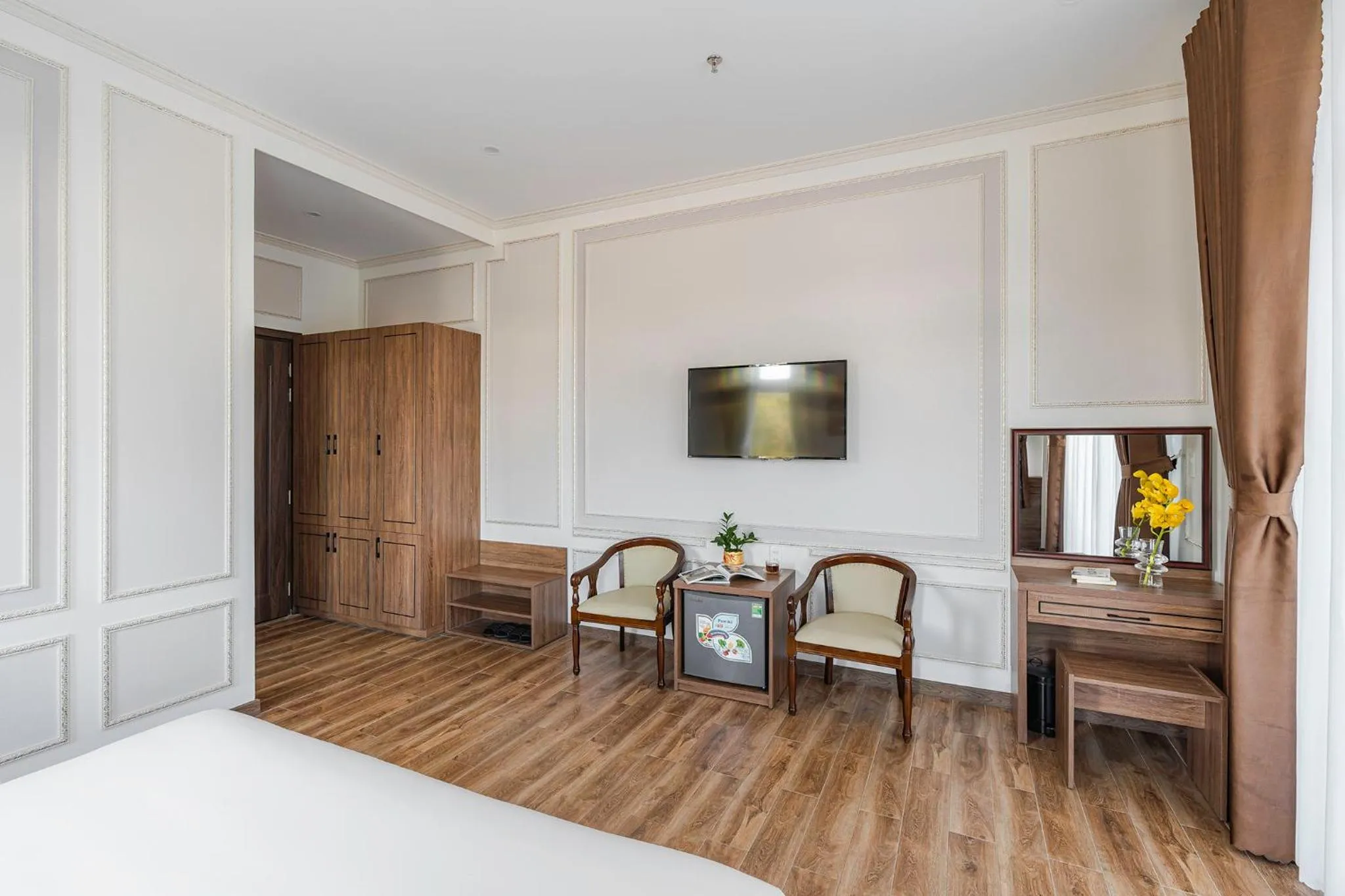 Photo of the whole room, Bed in PINE VIEW Hotel Dalat