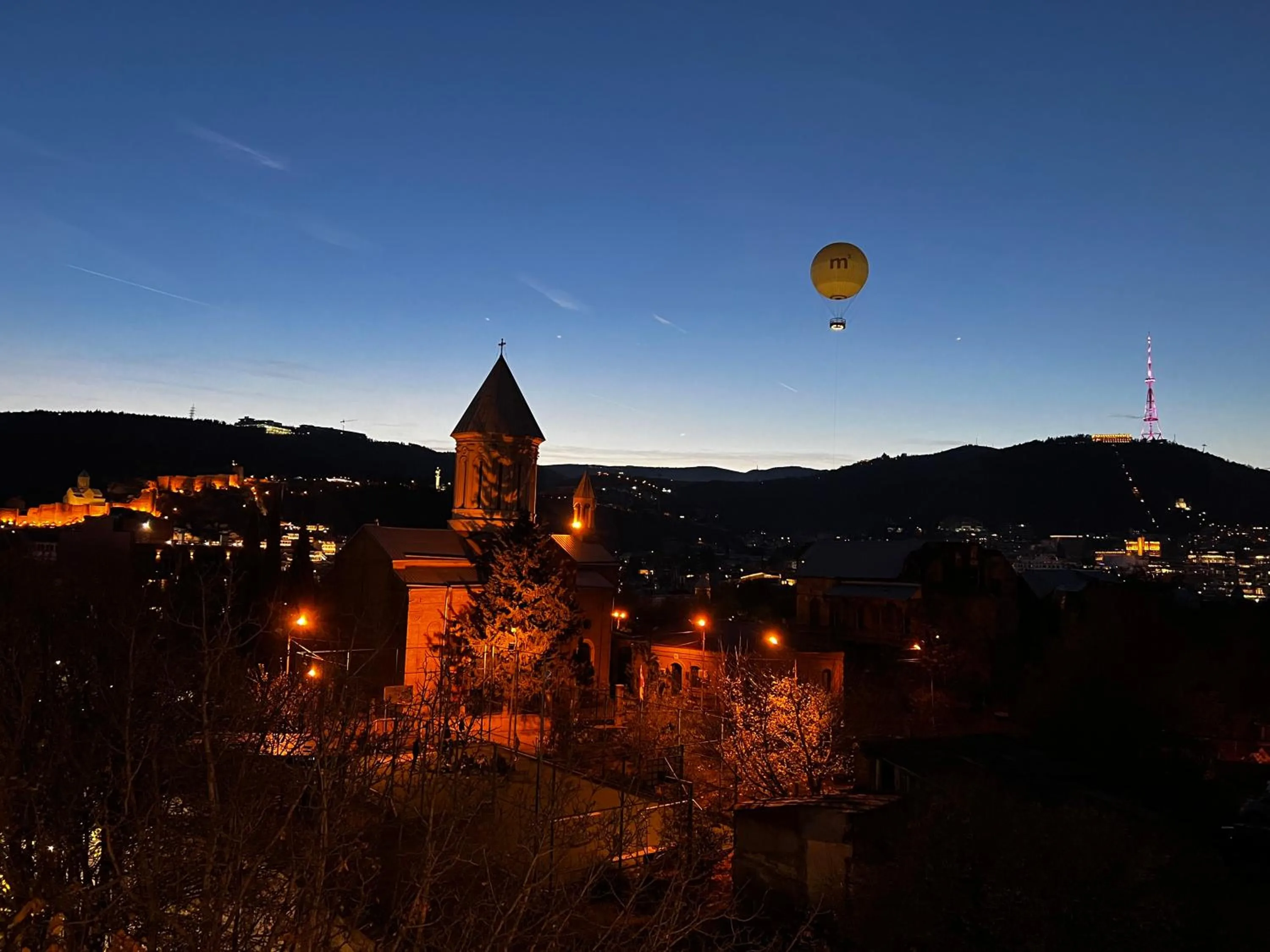 Night in Apart leitmotif