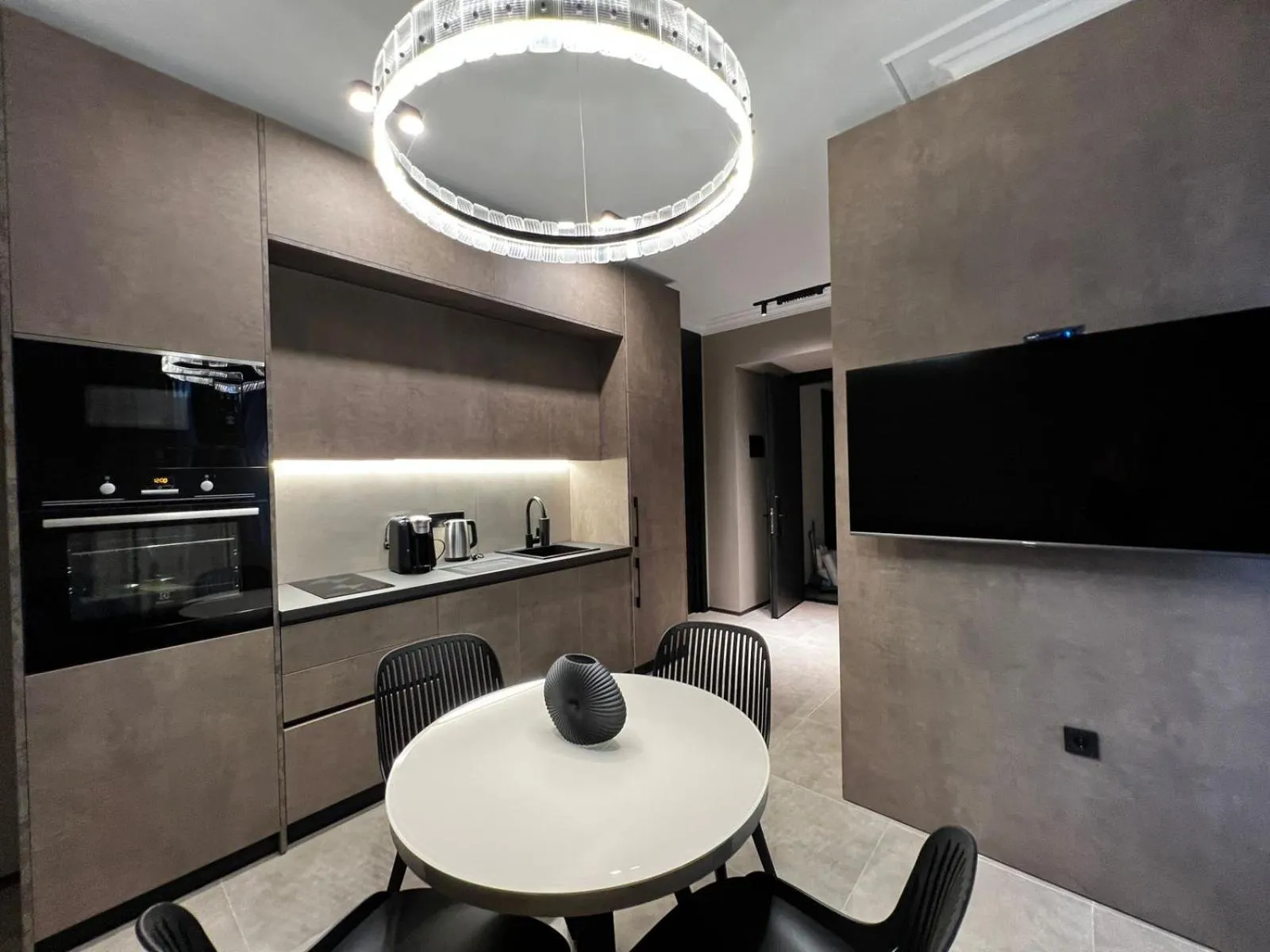 Coffee/tea facilities in Apart leitmotif