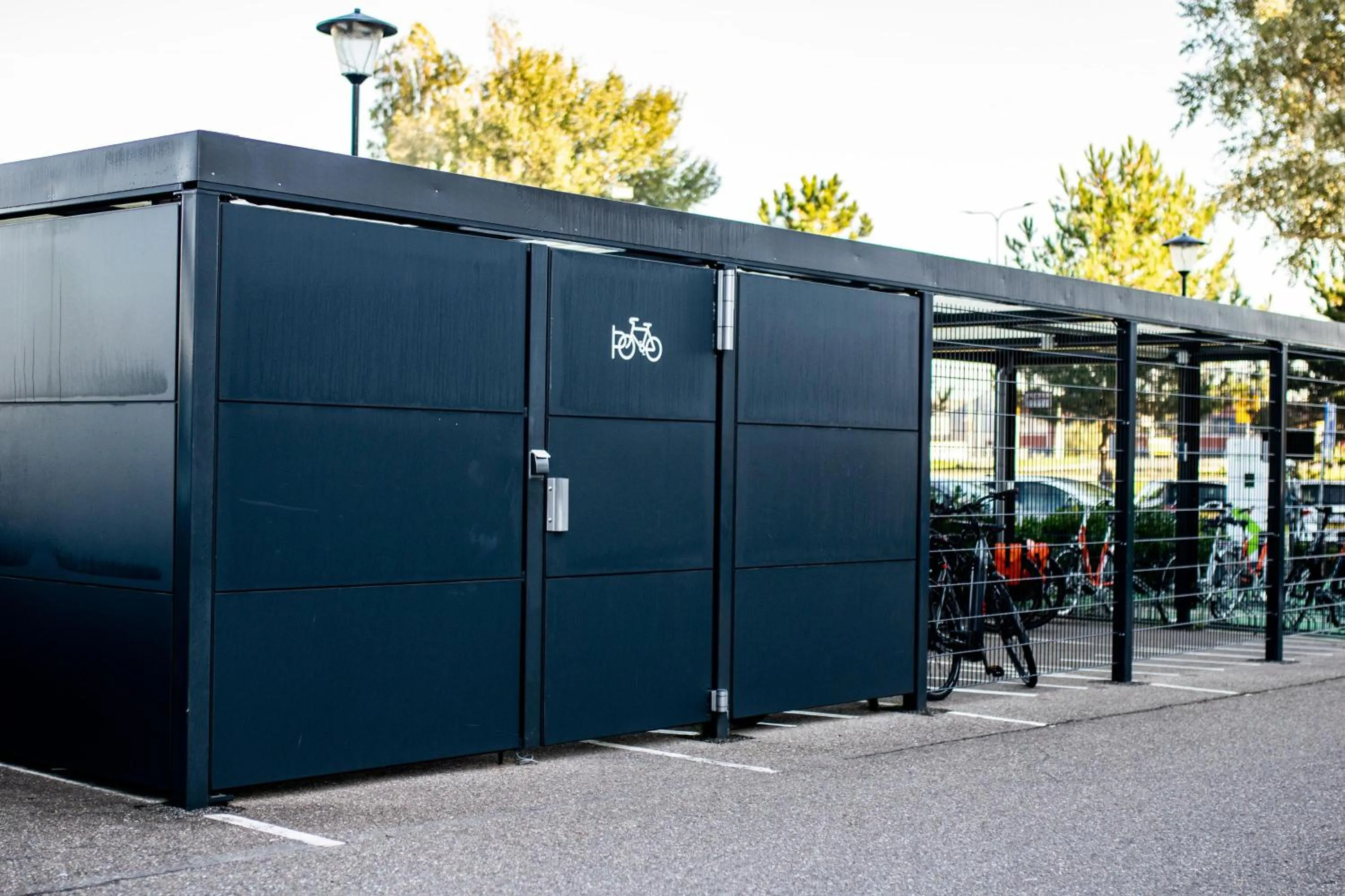 Cycling in Van der Valk Hotel Sassenheim - Leiden