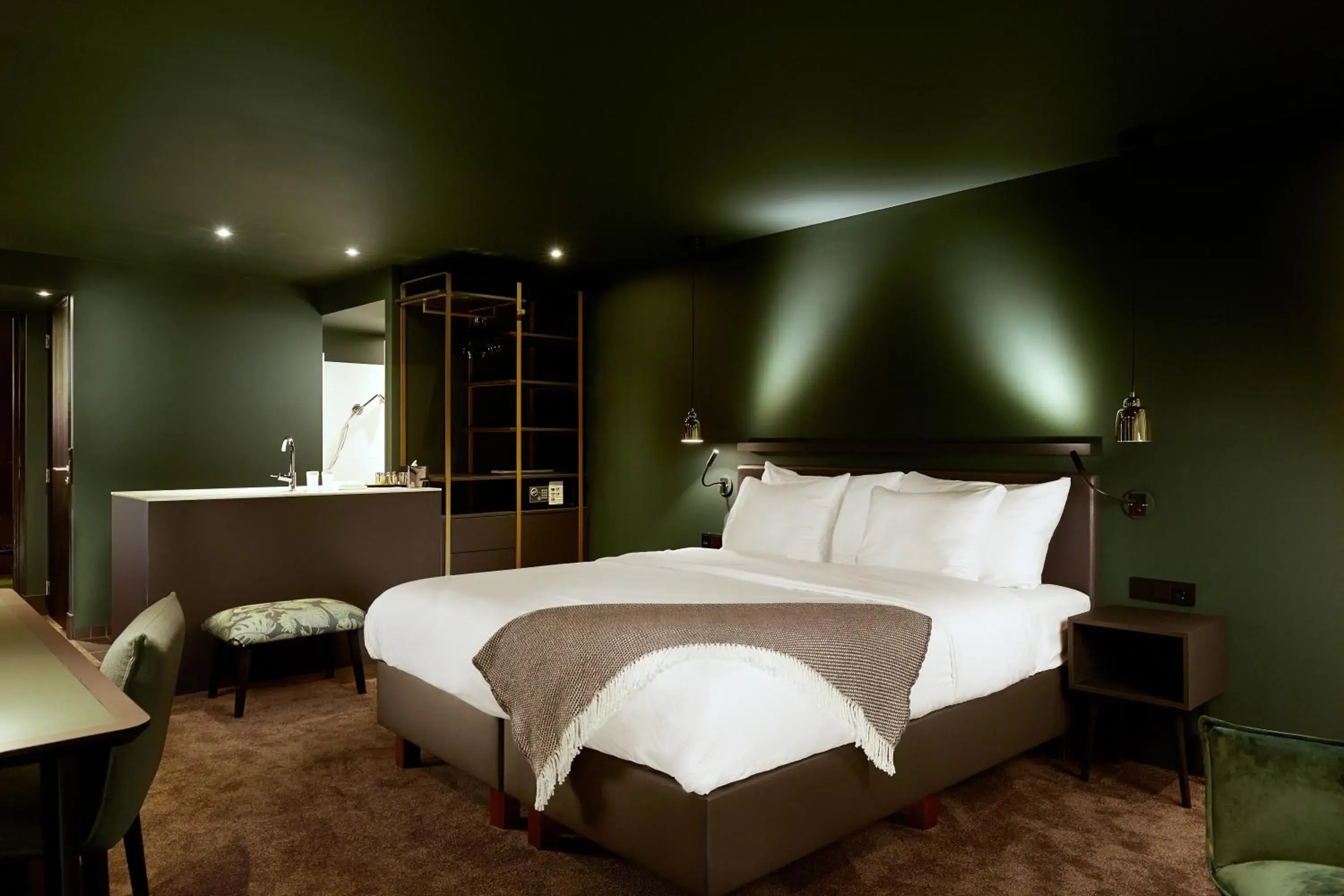 Superior Double Room in Van der Valk Hotel Sassenheim - Leiden Superior Double Room in Van der Valk Hotel Sassenheim - Leiden