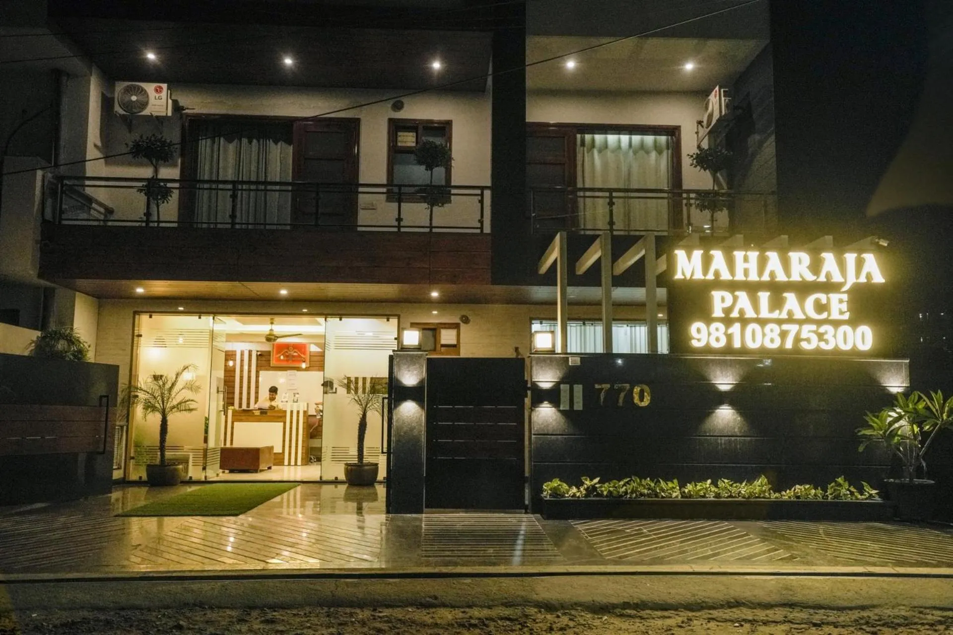 Hotel Maharaja Palace Boutique Hotels Near Medanta Medicity Gurgaon