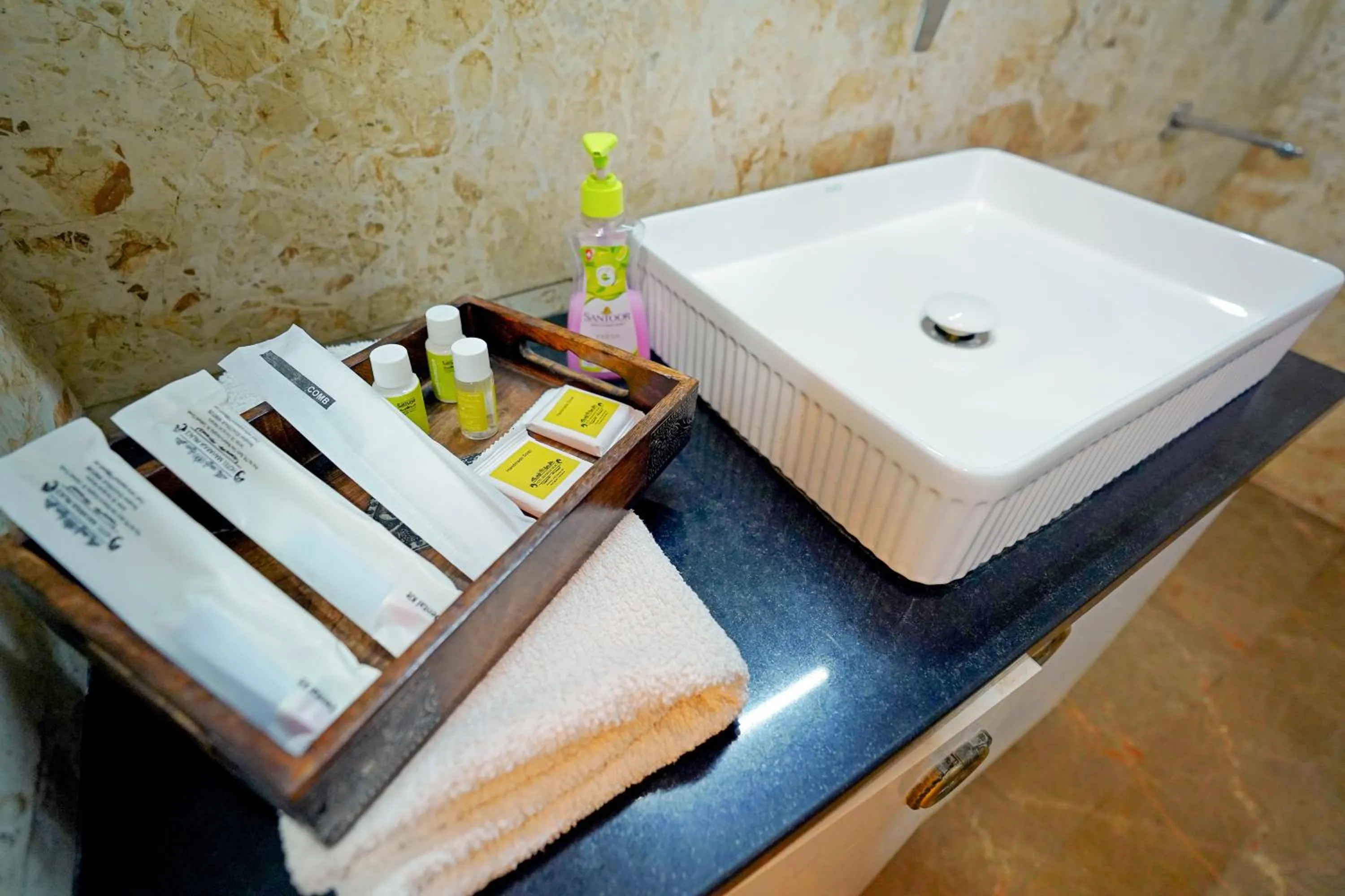 Bathroom in Hotel Maharaja Palace Boutique Hotels Near Medanta Medicity Gurgaon