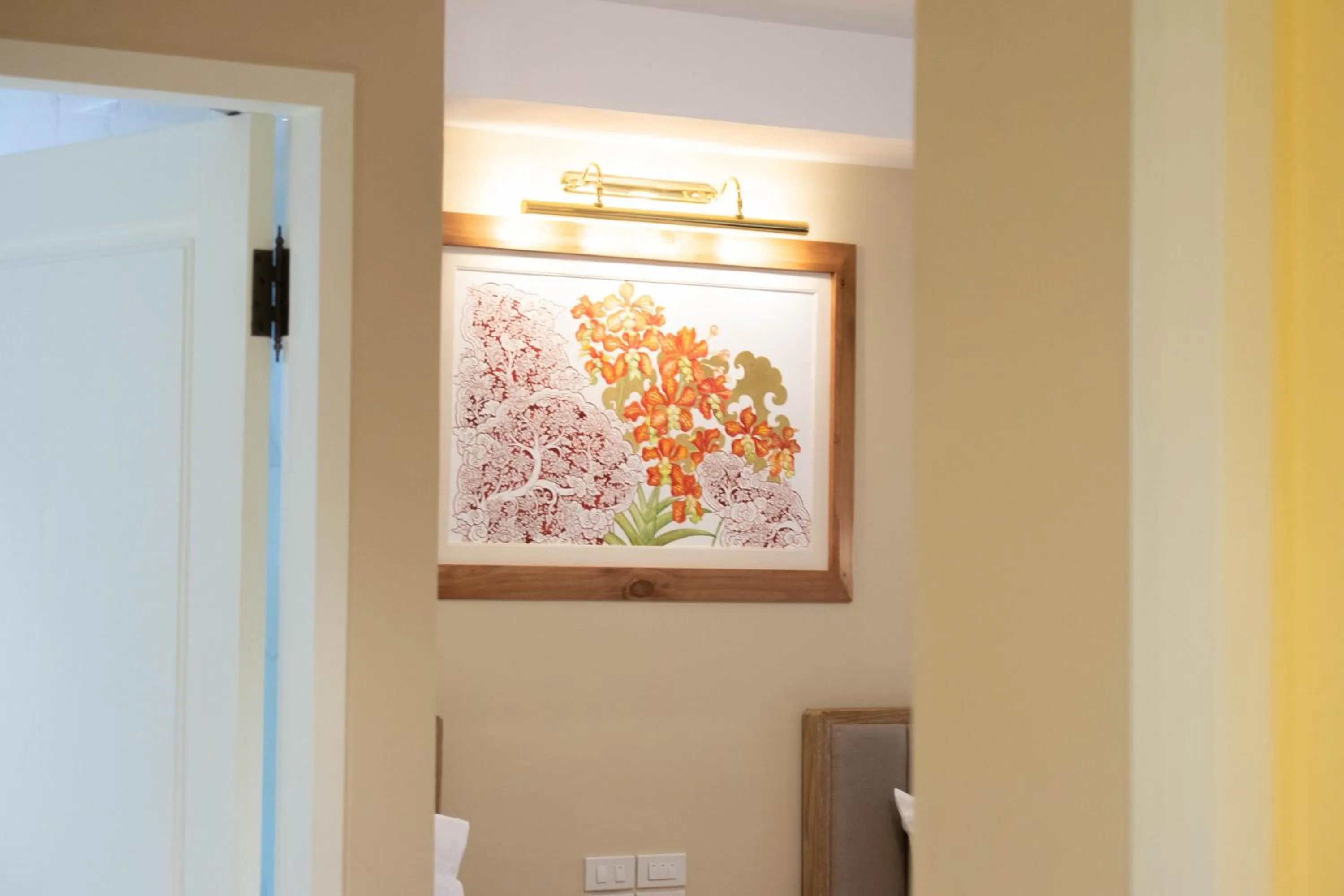 Bedroom in Siri Ratchadamnoen Bangkok Hotel