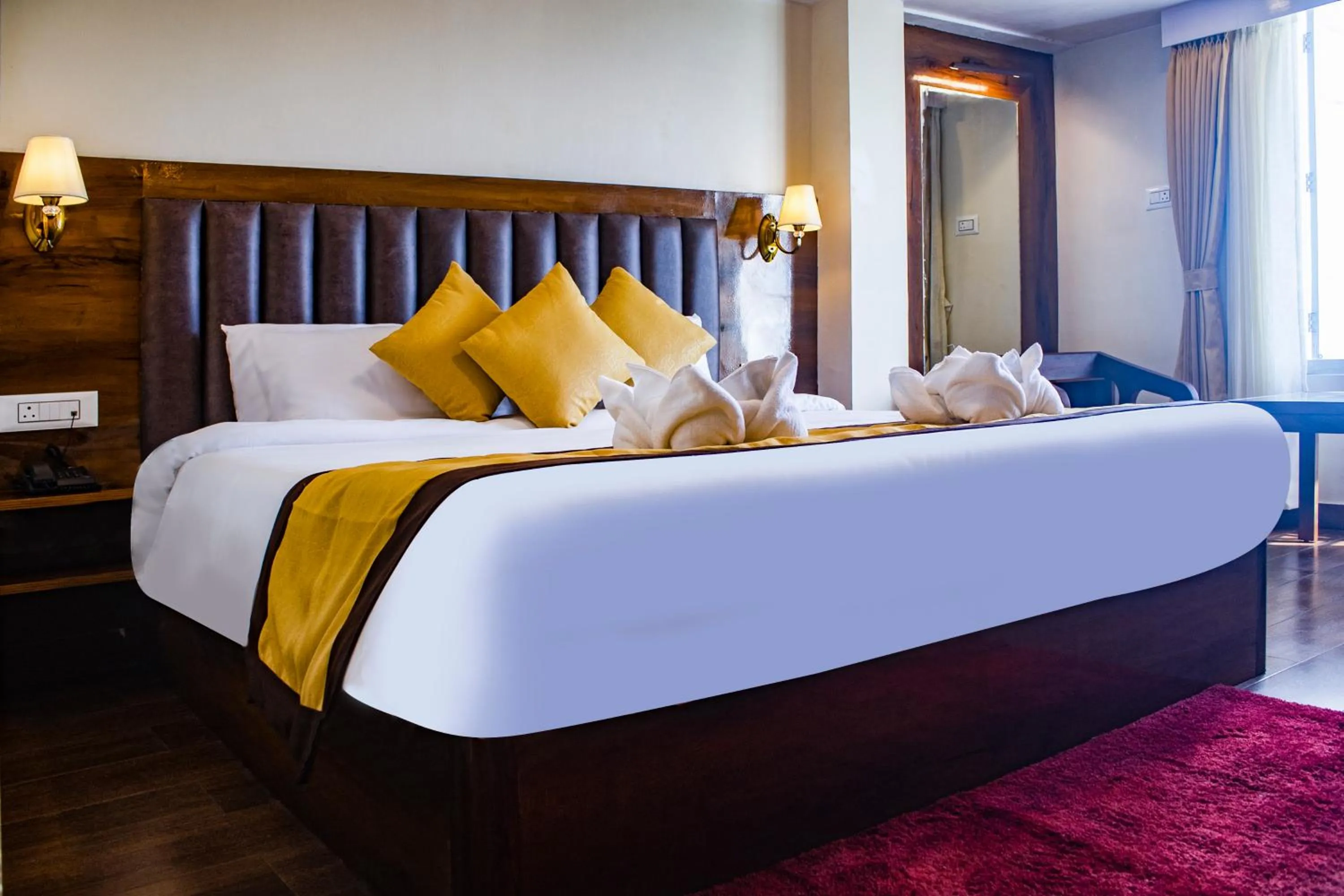 Bedroom, Bed in Hotel Raj Ville - Darjeeling Hotel Near Mall Road