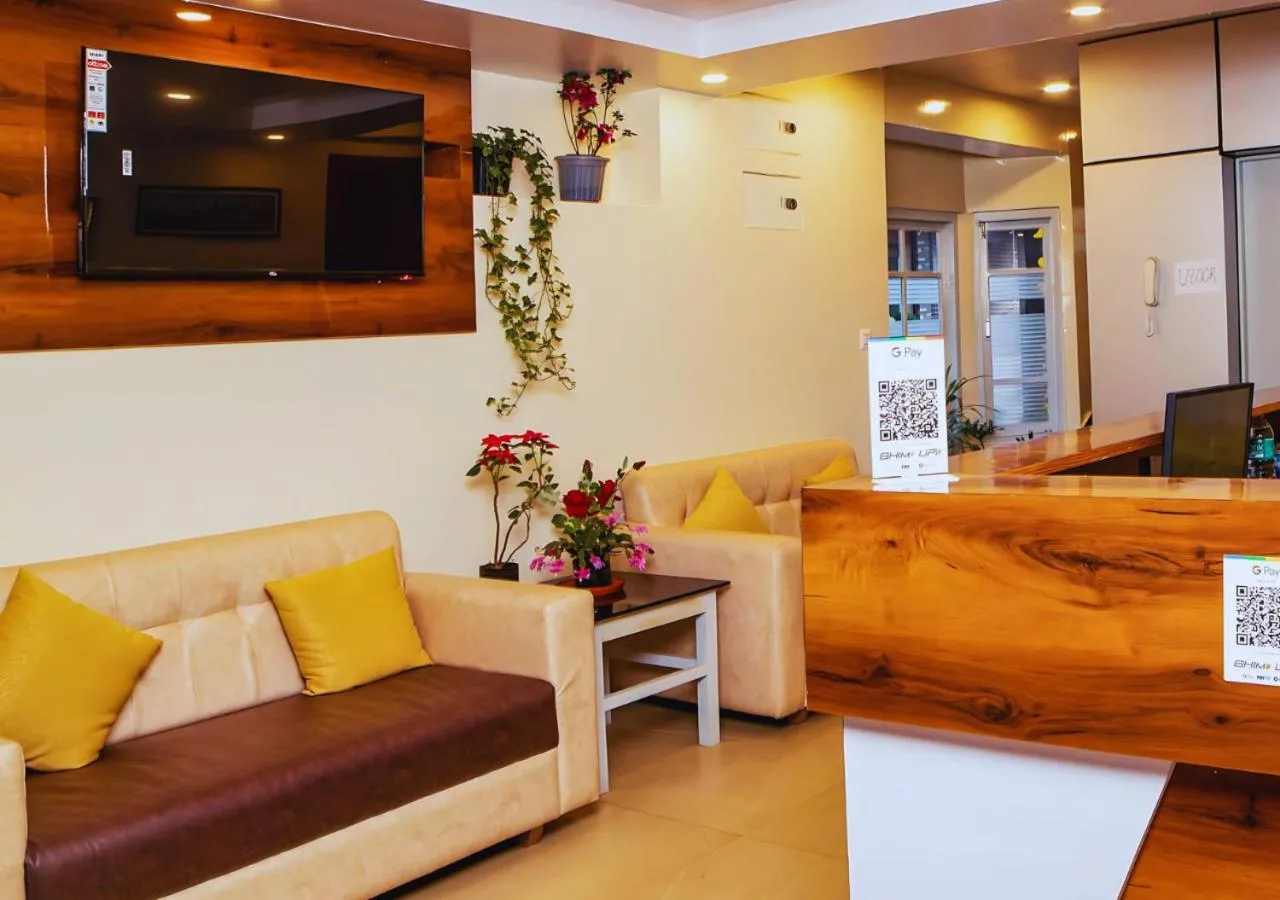 Lobby or reception in Hotel Raj Ville - Darjeeling Hotel Near Mall Road