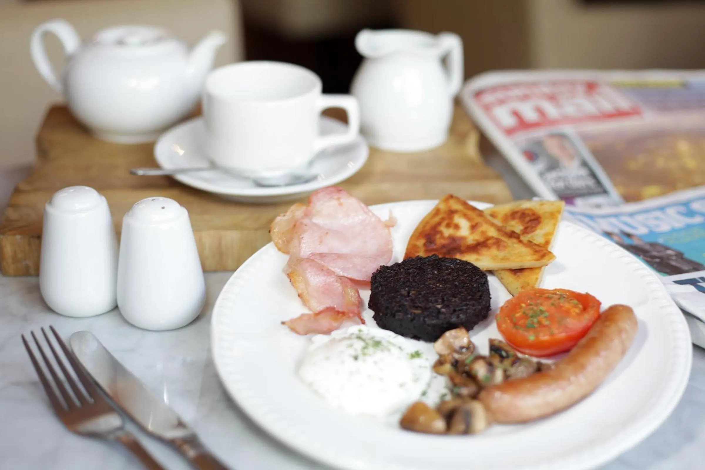 Restaurant/places to eat in The Belhaven Hotel