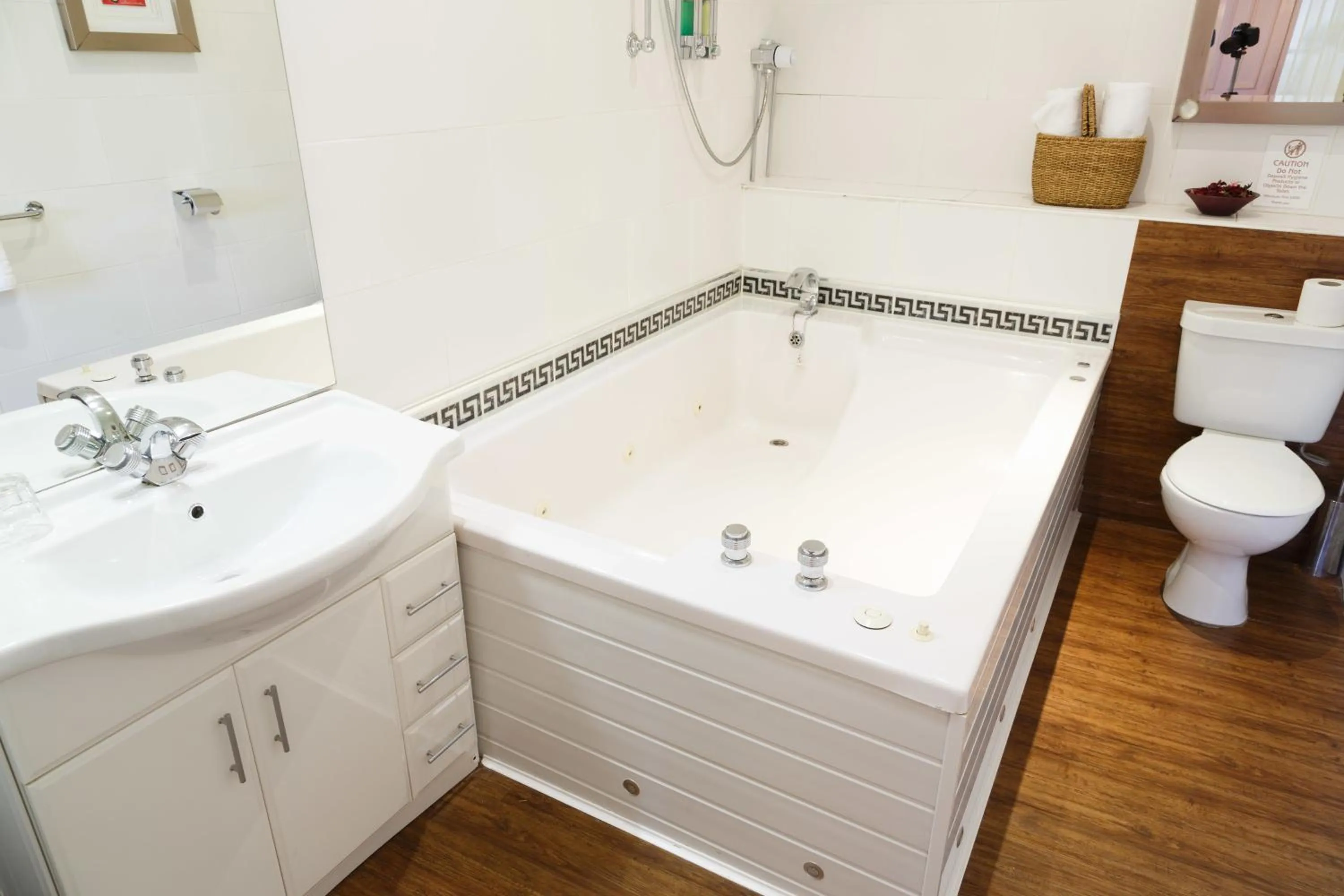 Toilet in The Belhaven Hotel