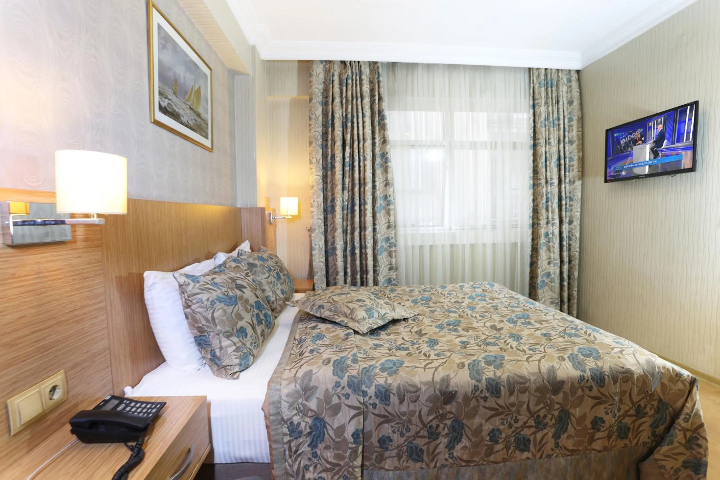 Bed in Riva Hotel Alsancak