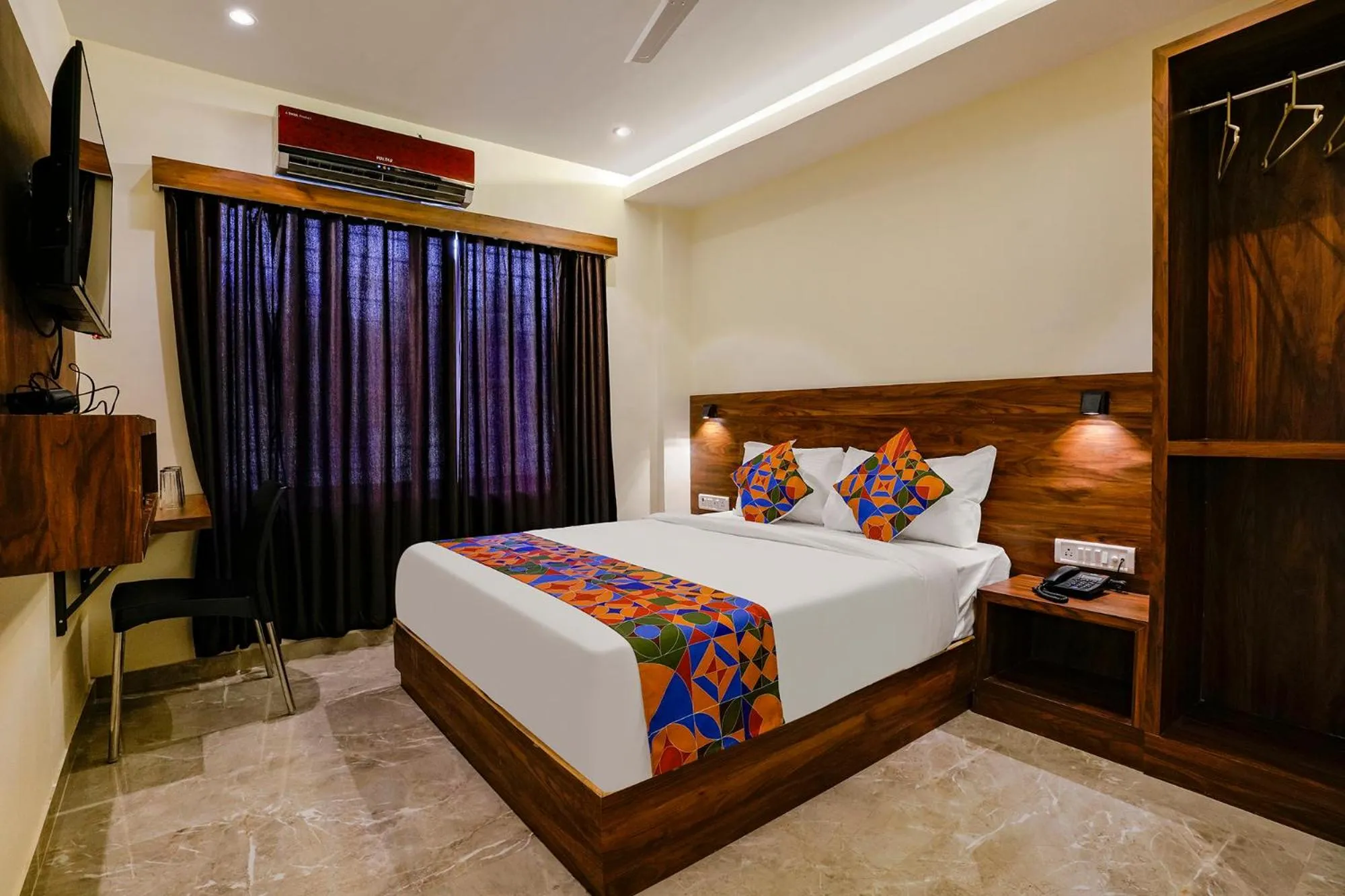 Bed in FabHotel Antlers - Nr Boriwali