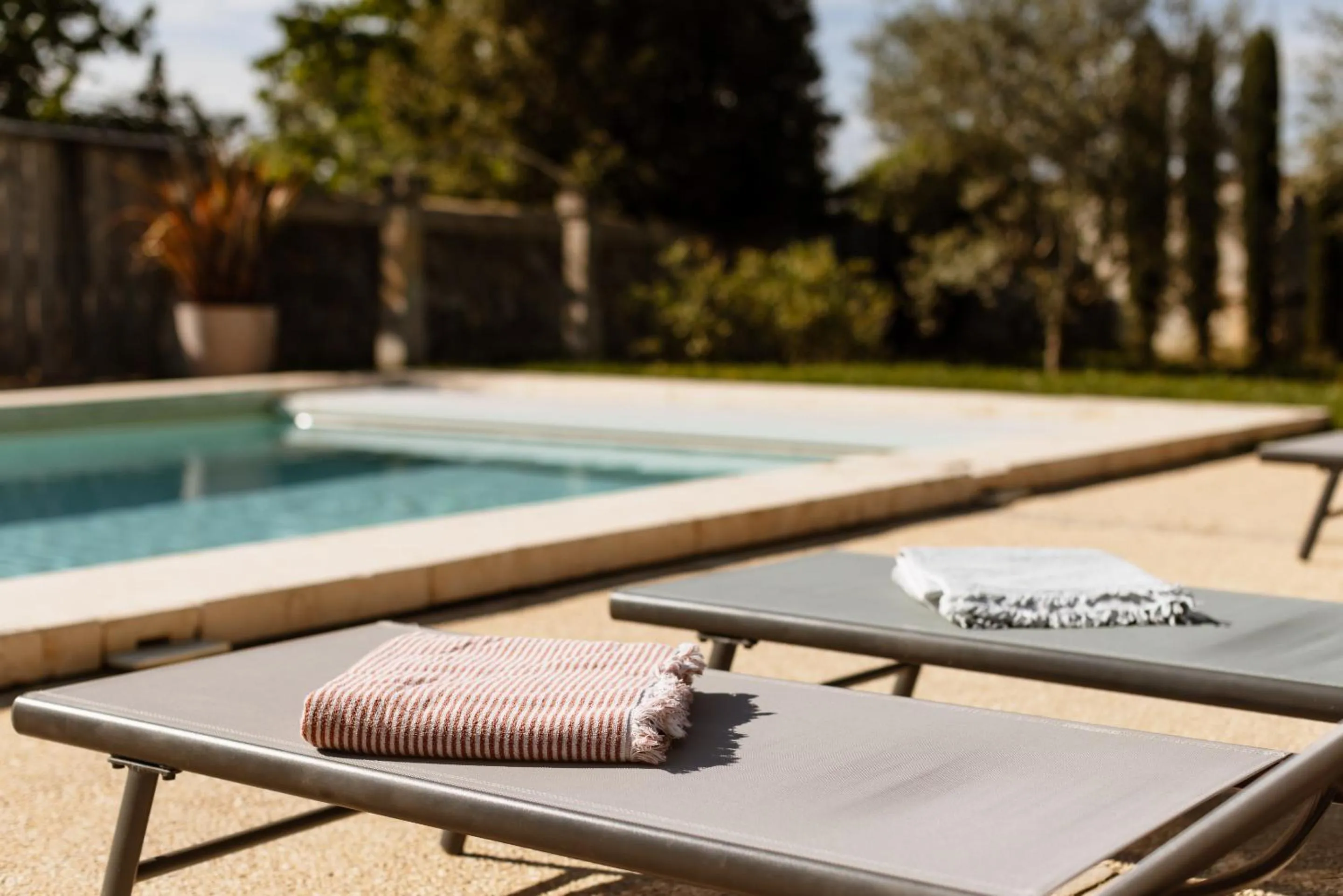 Pool view in Le Domaine de L'Osage