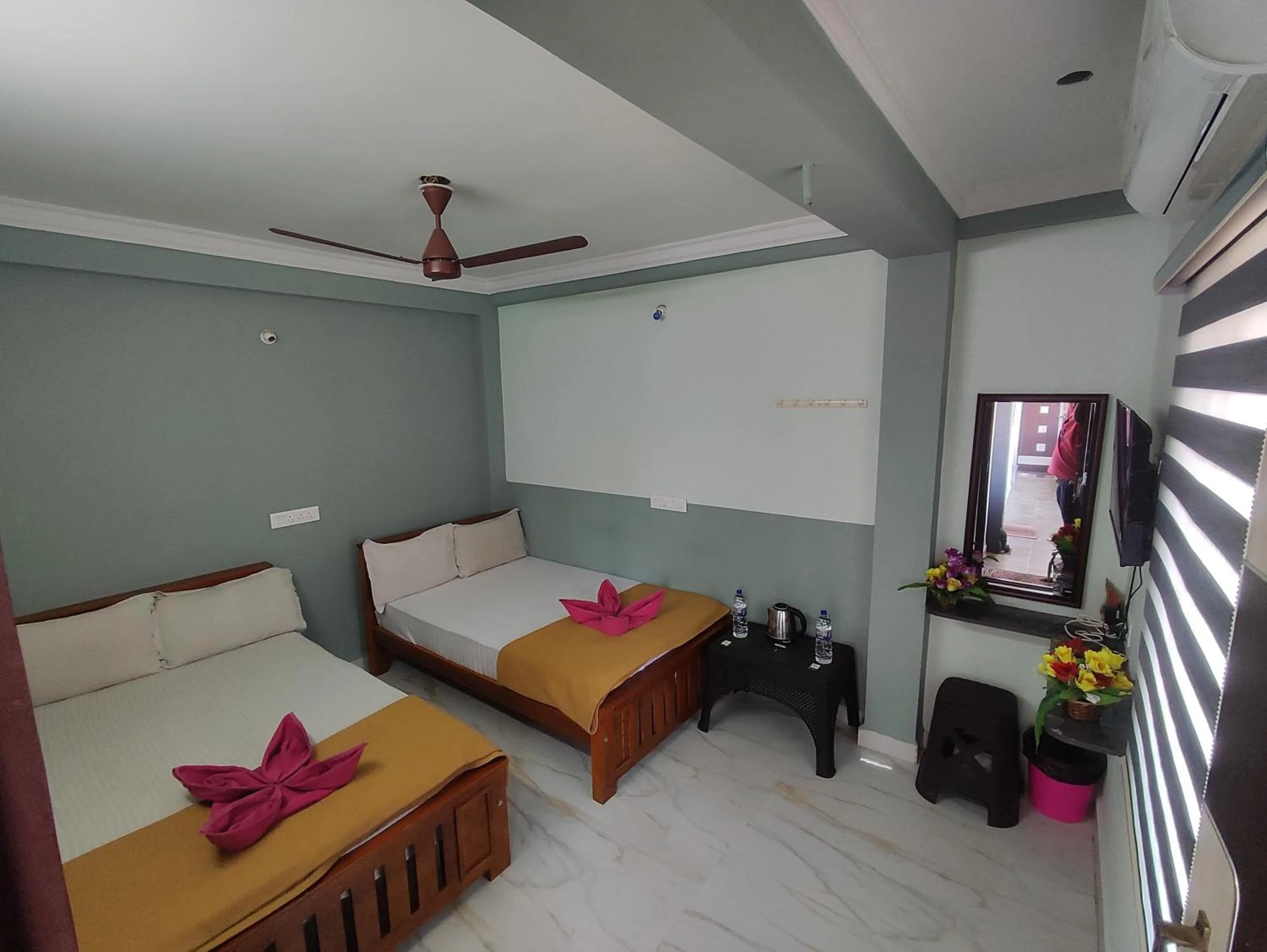 Bed in Sri Aksha Residency