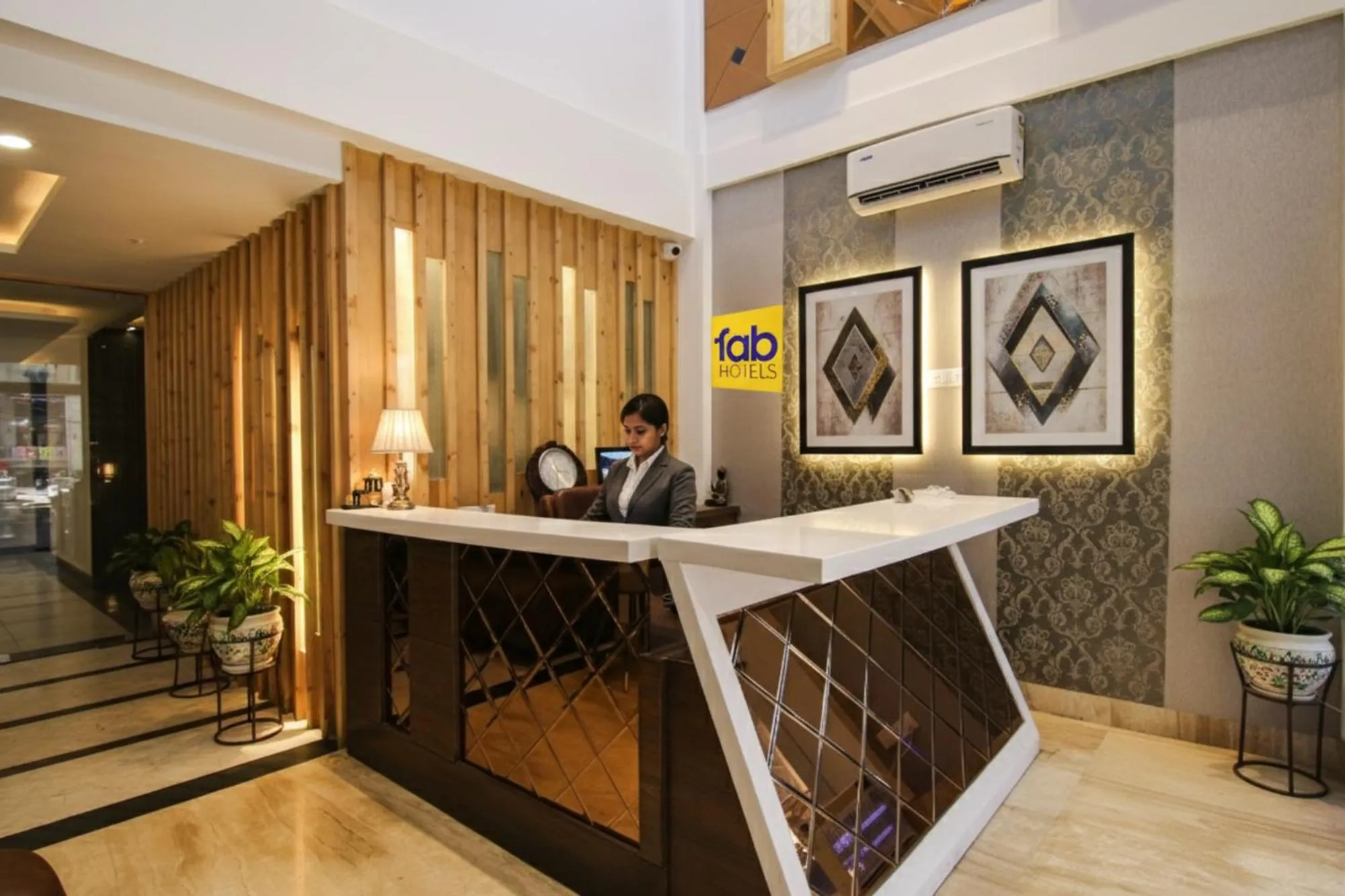 Lobby or reception in FabHotel Prism Grand