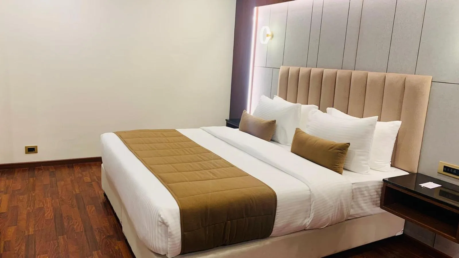 Bed in Le Poshe, Kodaikanal