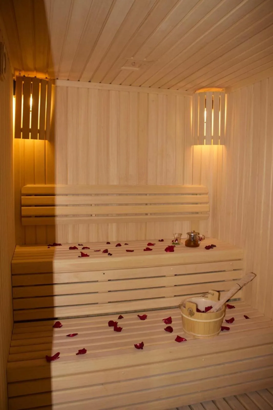 Sauna in Best Western Plus Danat Almansak Hotel