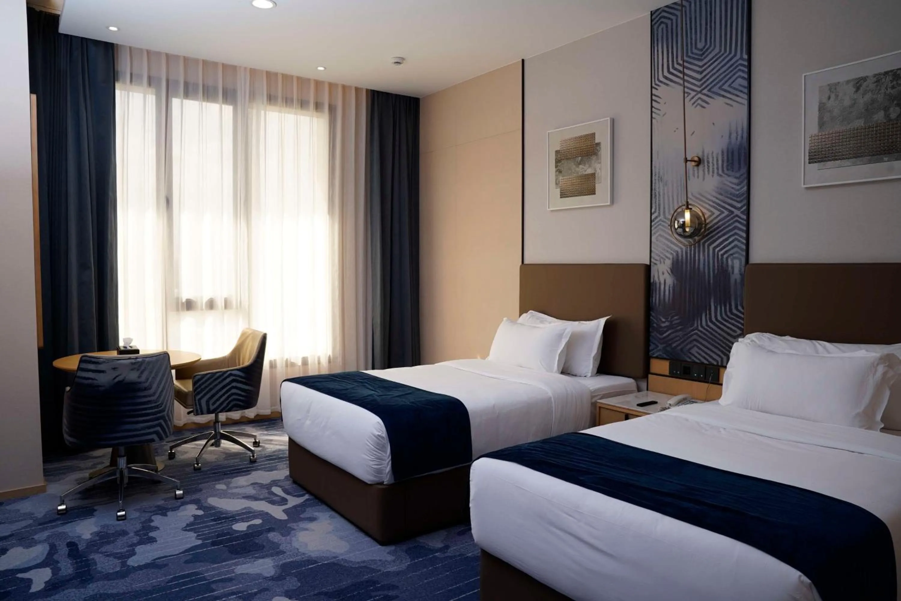 Photo of the whole room, Bed in Best Western Plus Danat Almansak Hotel