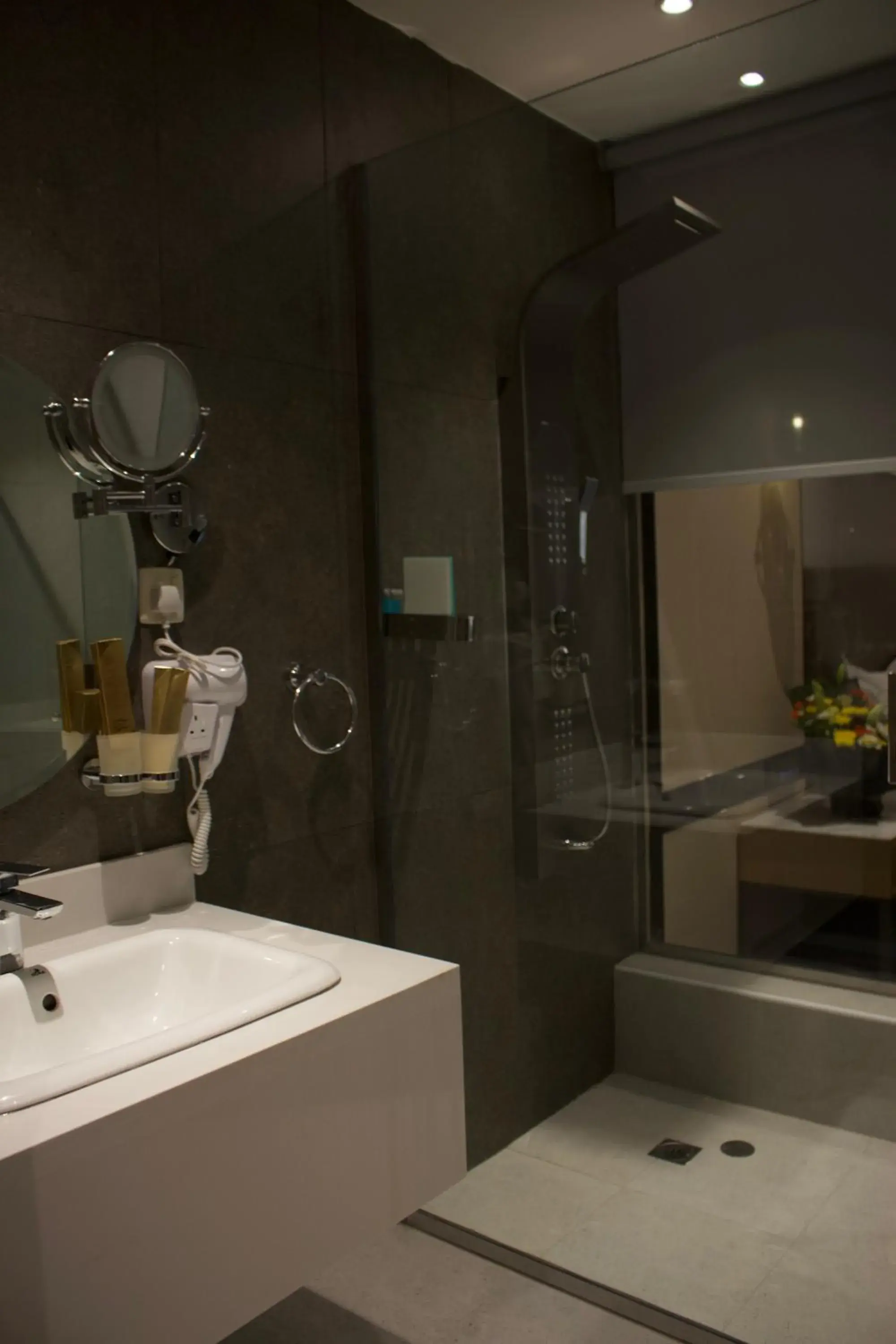 Superior King Room - Non-Smoking in Best Western Plus Danat Almansak Hotel Superior King Room - Non-Smoking in Best Western Plus Danat Almansak Hotel