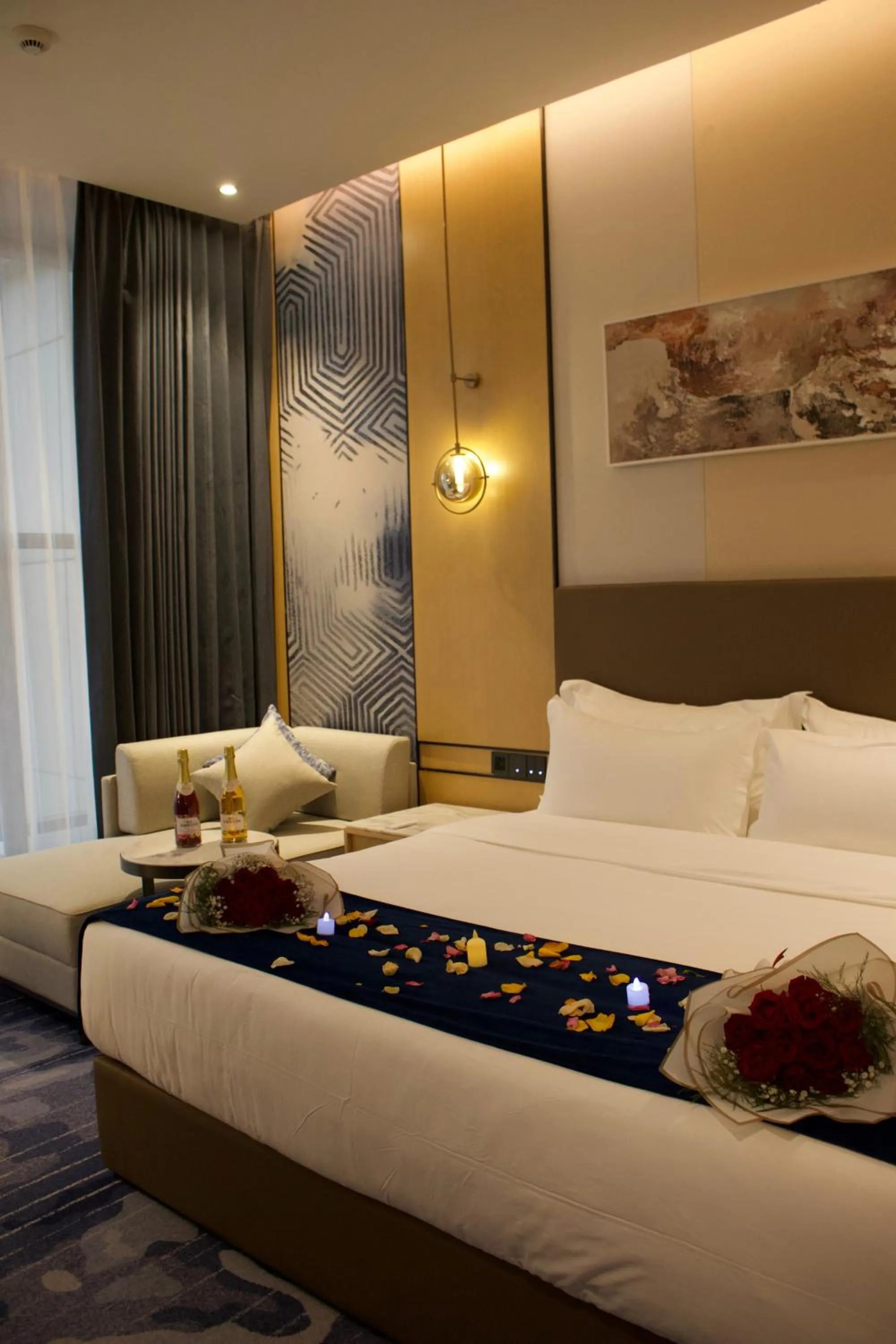 Bed in Best Western Plus Danat Almansak Hotel