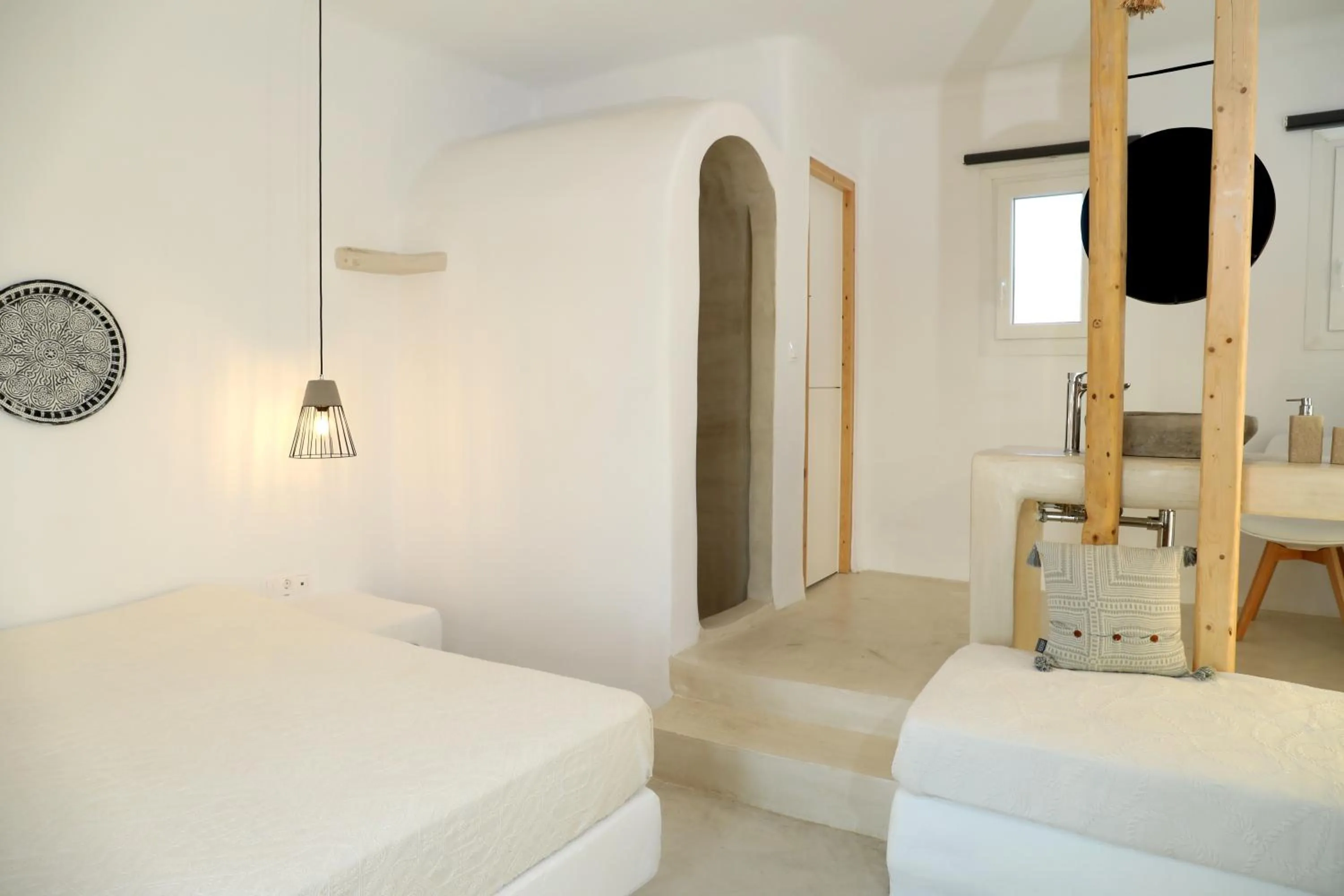 Photo of the whole room, Bed in Irida Vacation Suites