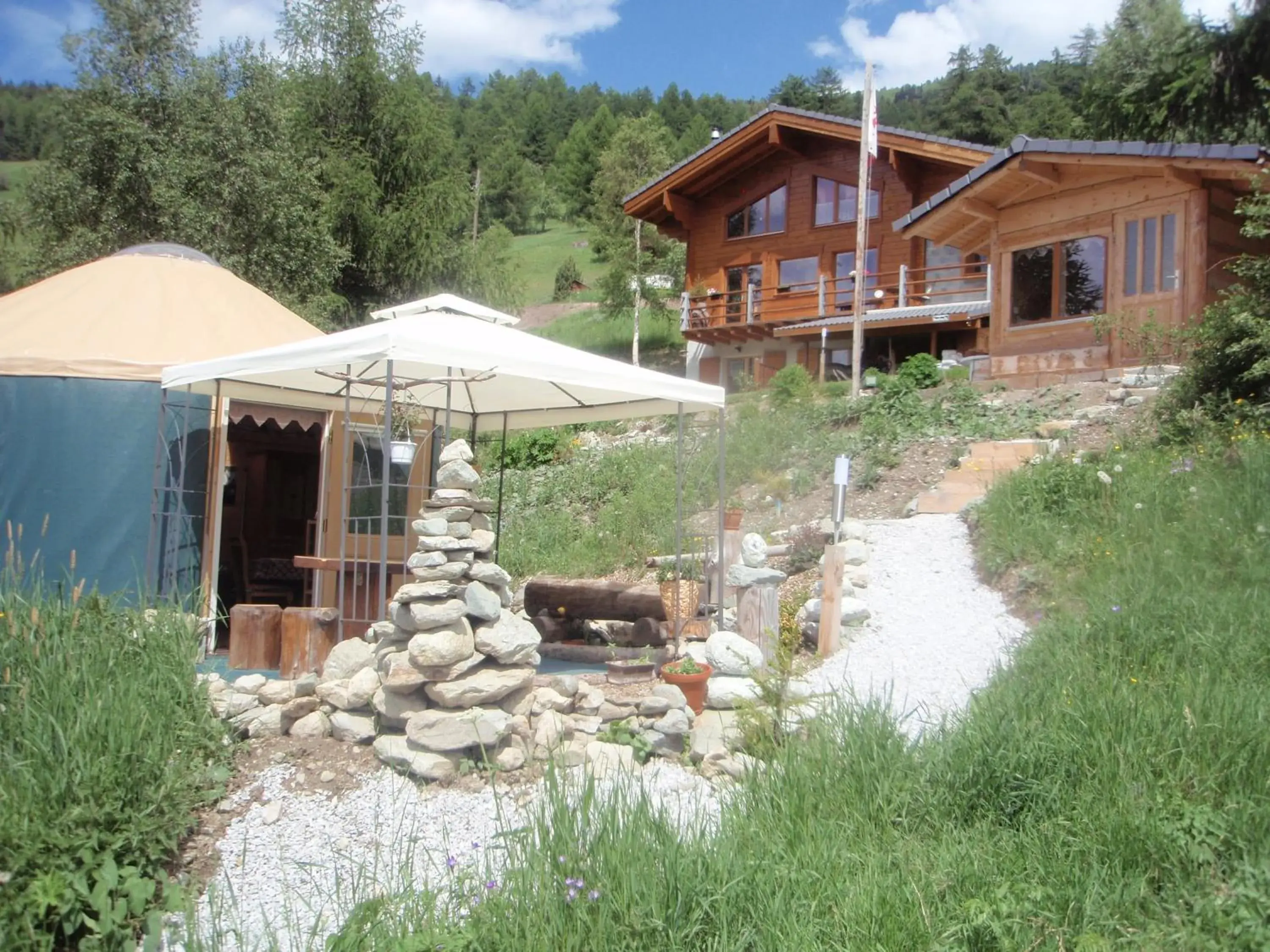 Les Gîtes du Cairn Les Gîtes du Cairn