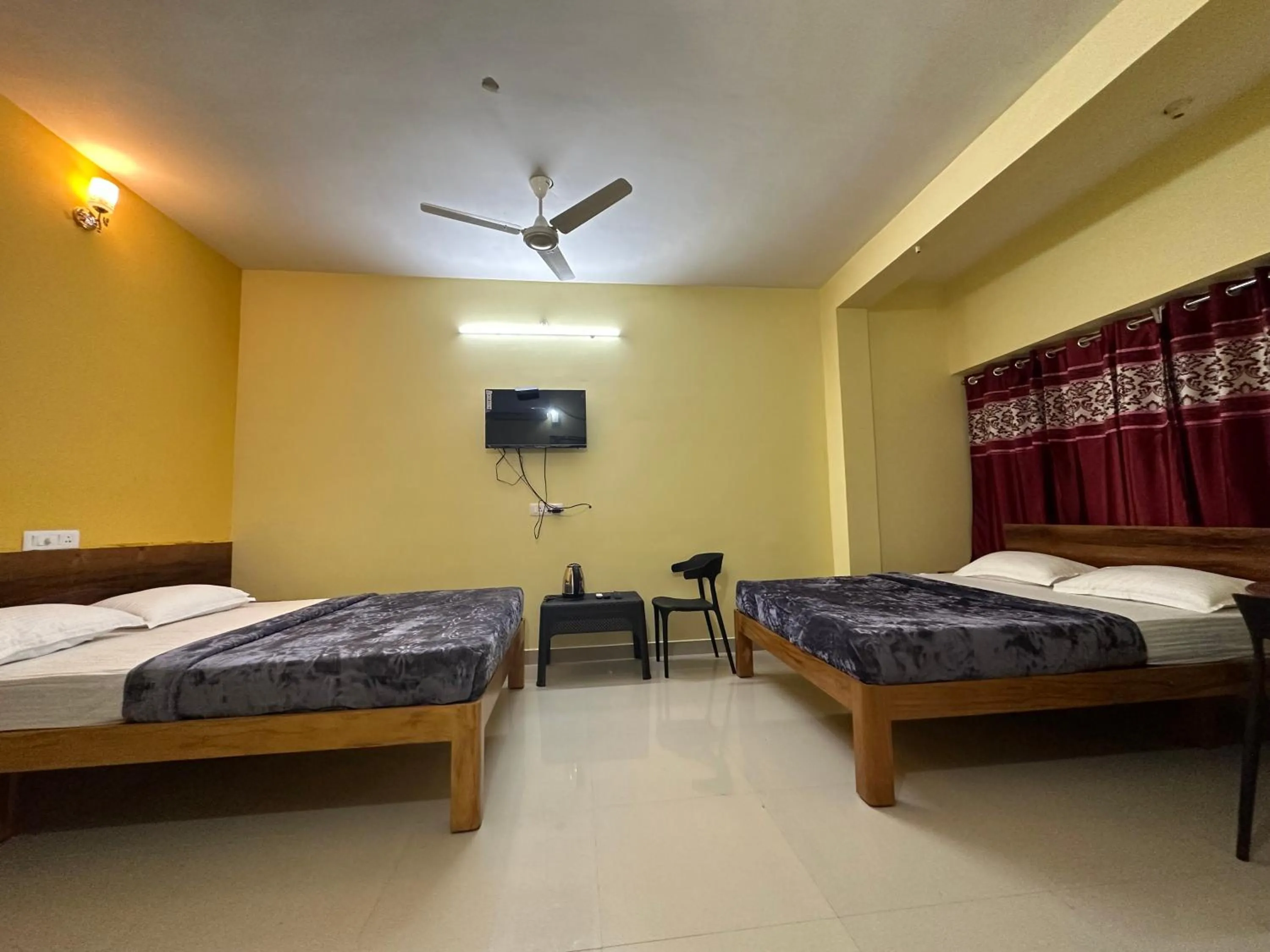 Photo of the whole room in The Kaya Inn Srirangam