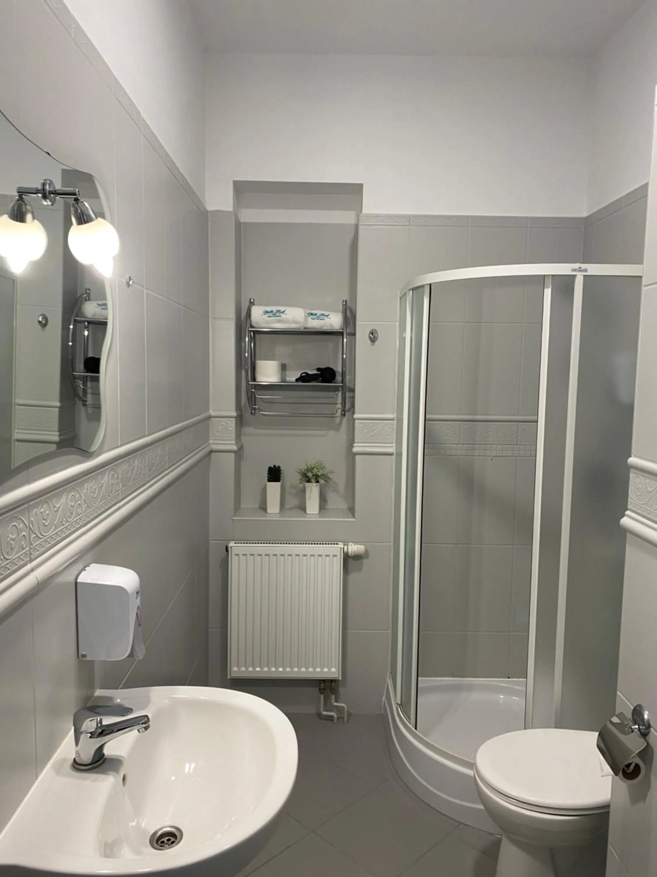 Shower in Hotel Jabłoński