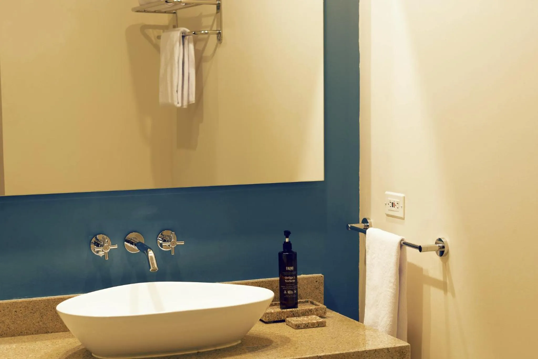 Bathroom in Hotel Morúa