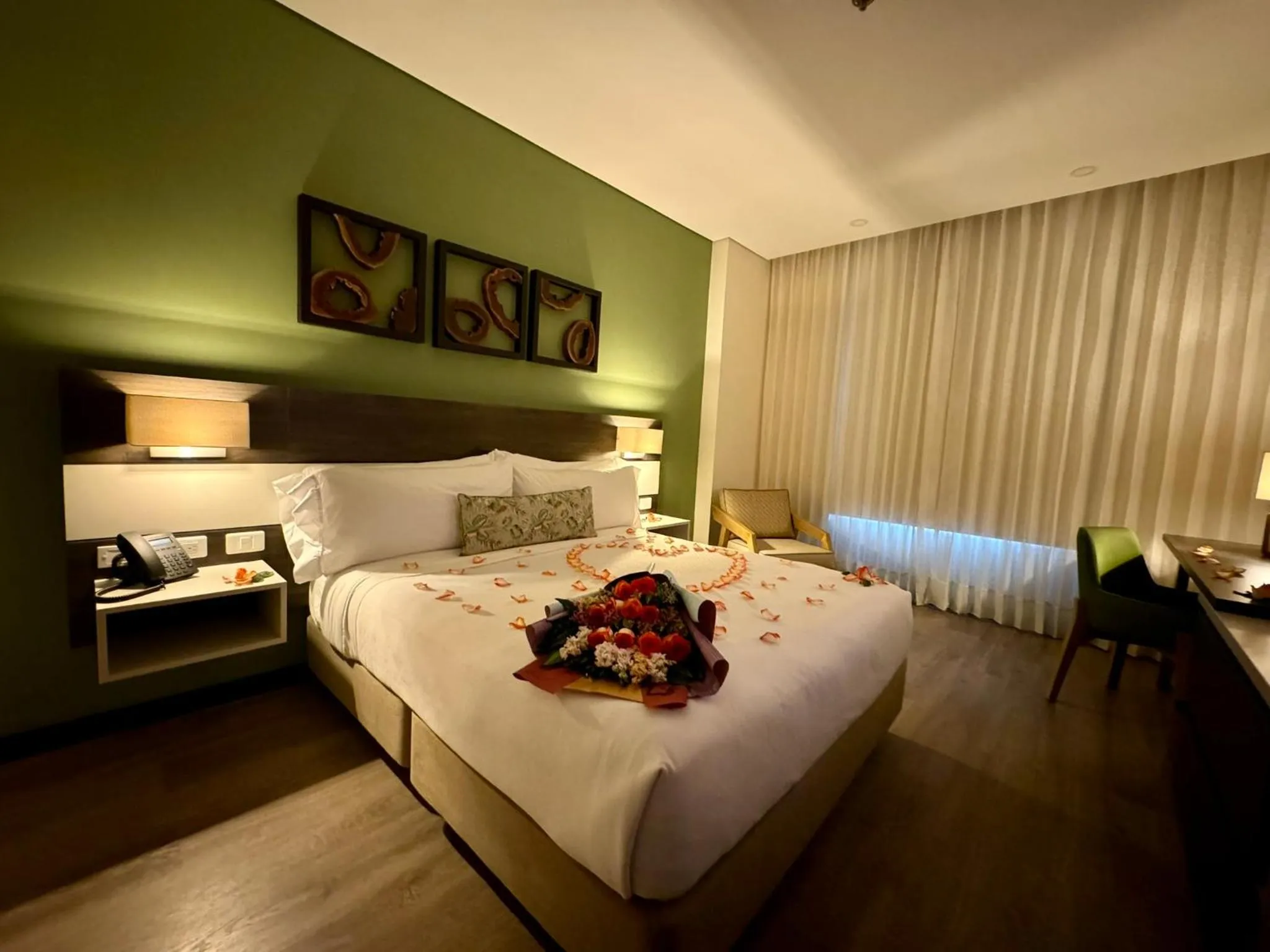 room service, Bed in Hotel Morúa