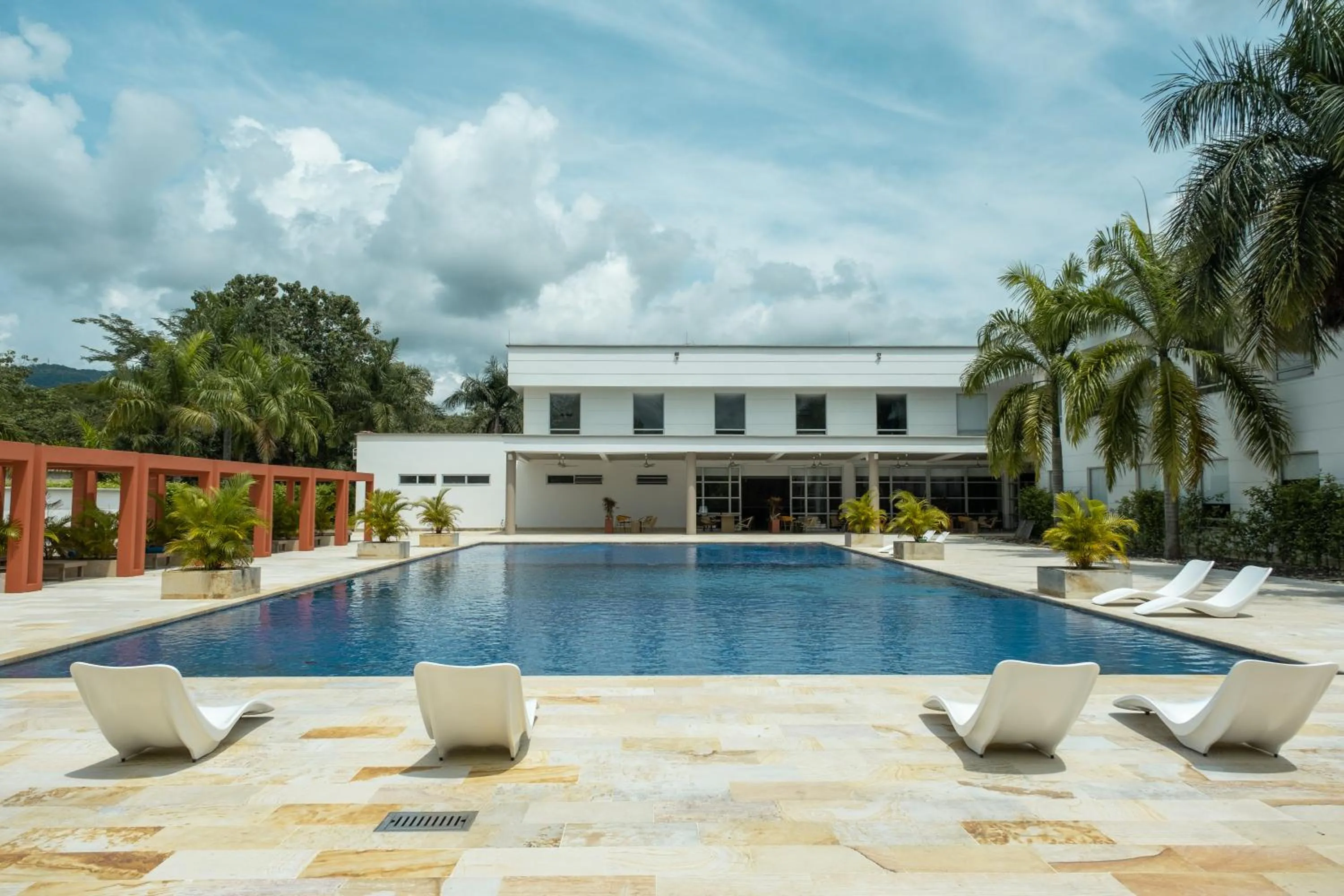 Swimming pool in Hotel Morúa
