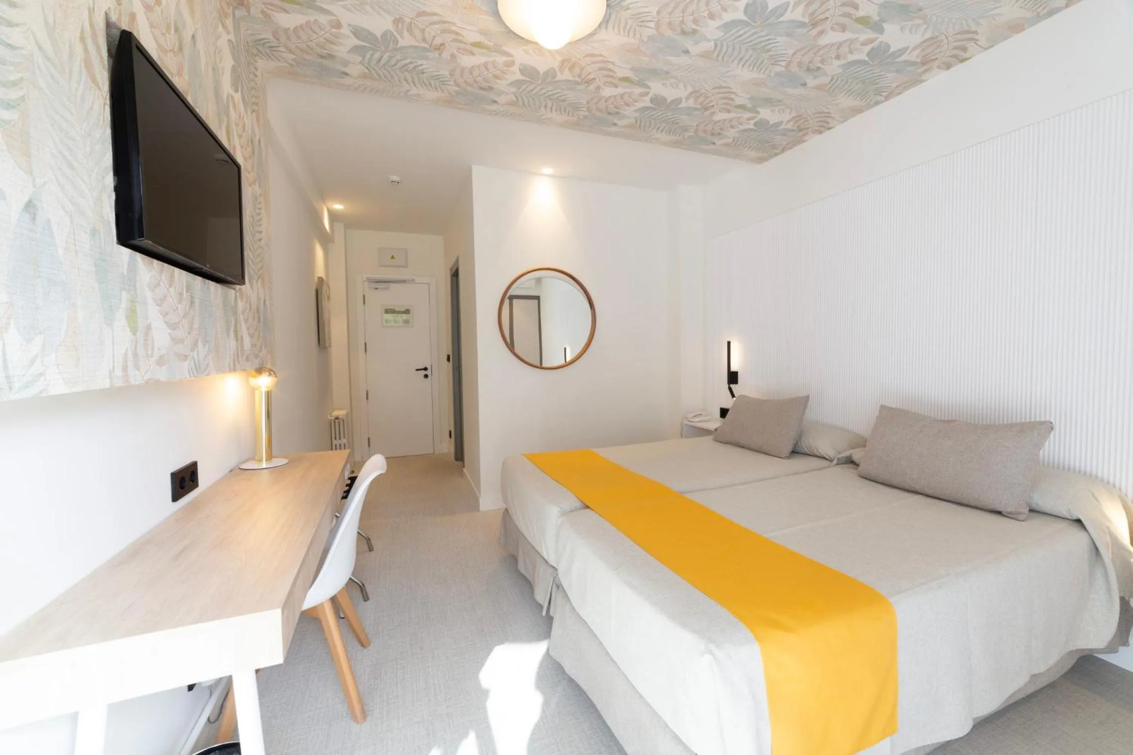 Bed in Hotel Oasis Plaza