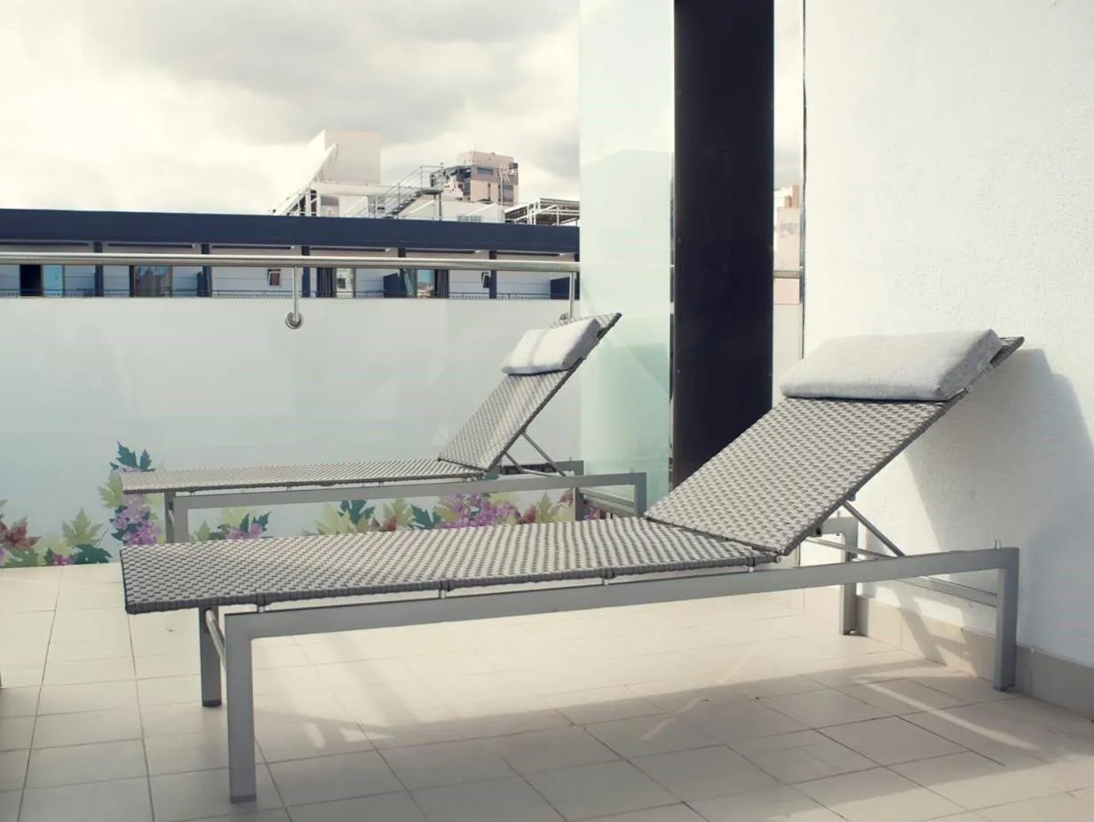 Balcony/Terrace in Hotel Oasis Plaza
