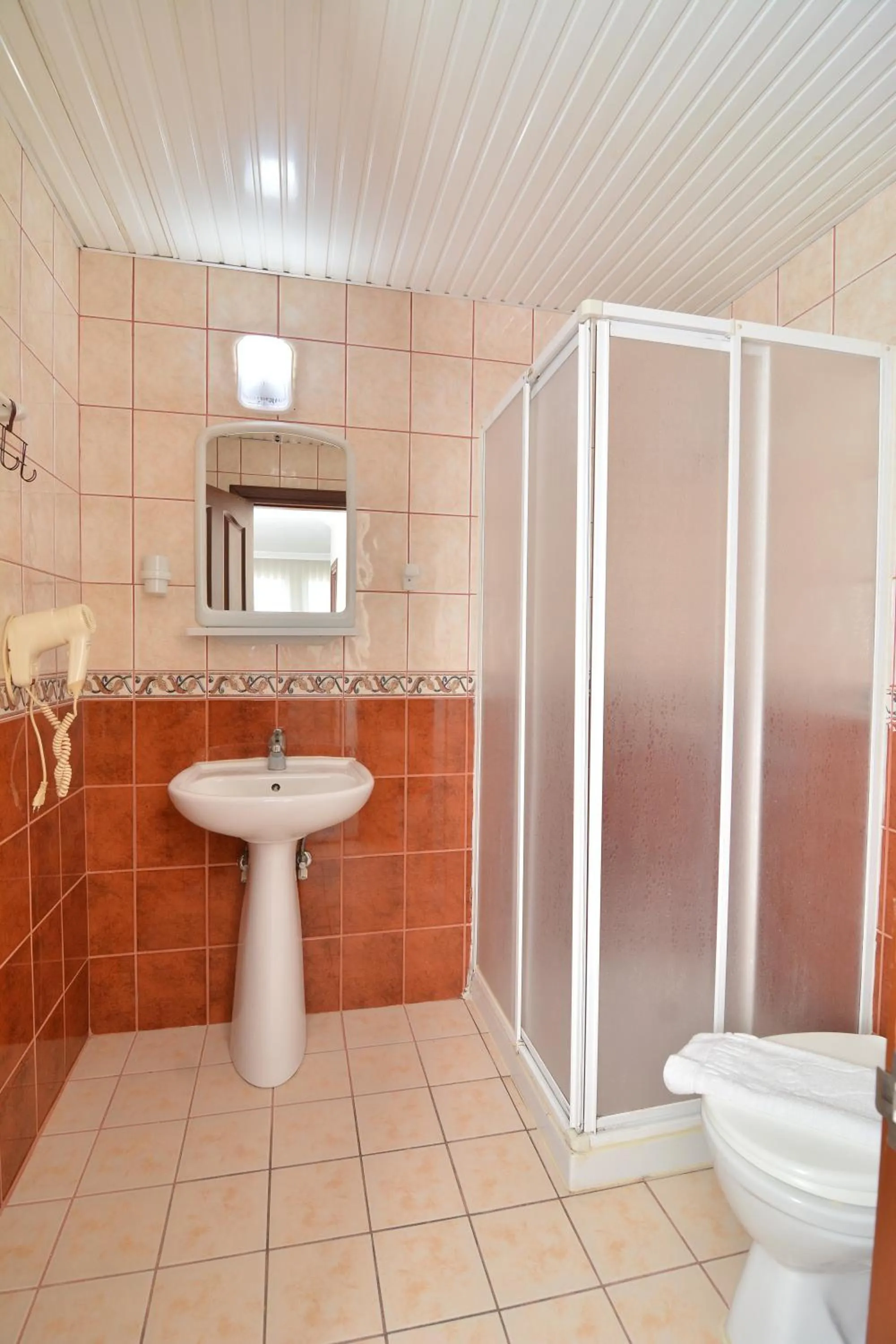 Bathroom in Rose Garden Apart Hotel