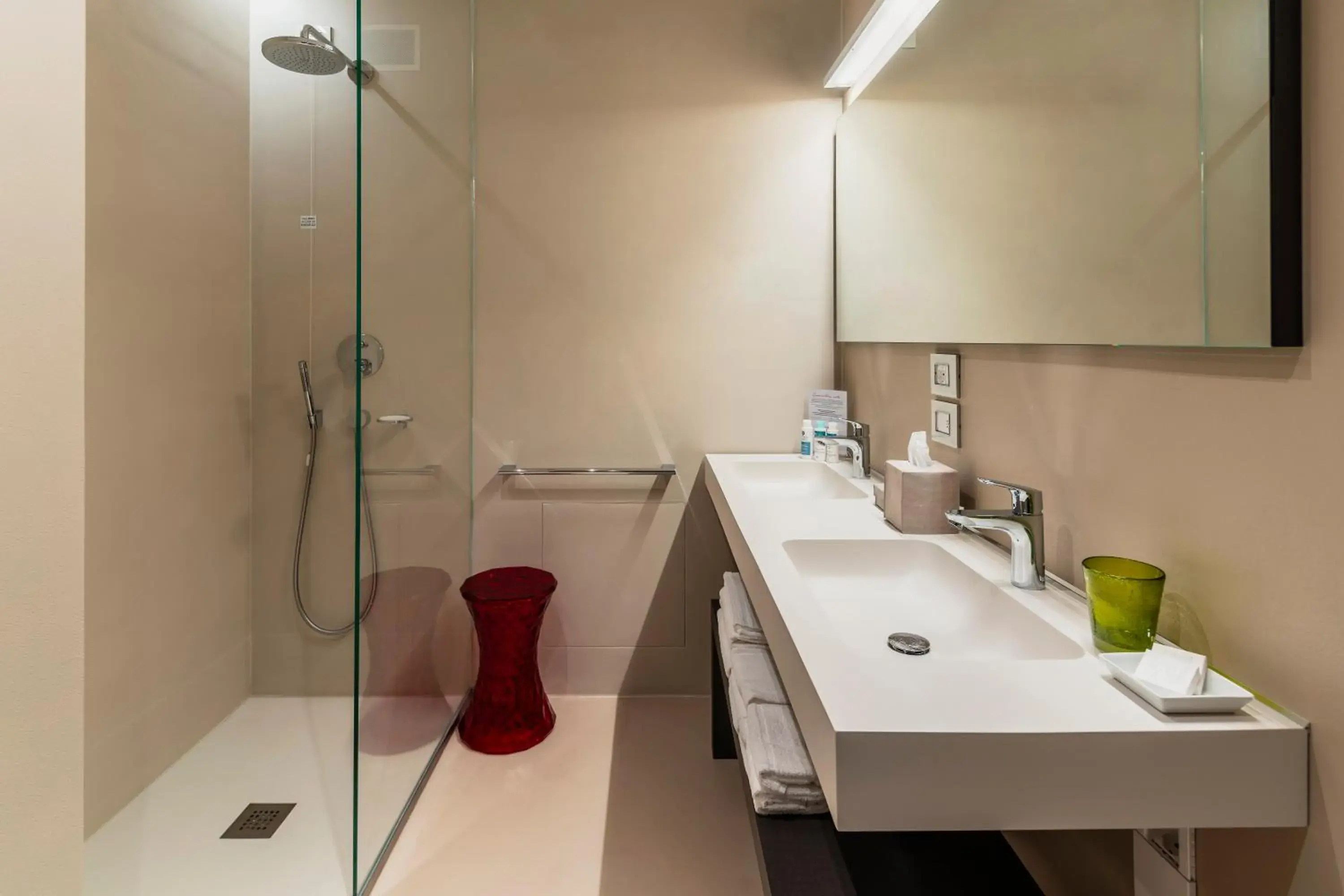 Suite with Whirlpool in Suites Hotel Astor Suite with Whirlpool in Suites Hotel Astor