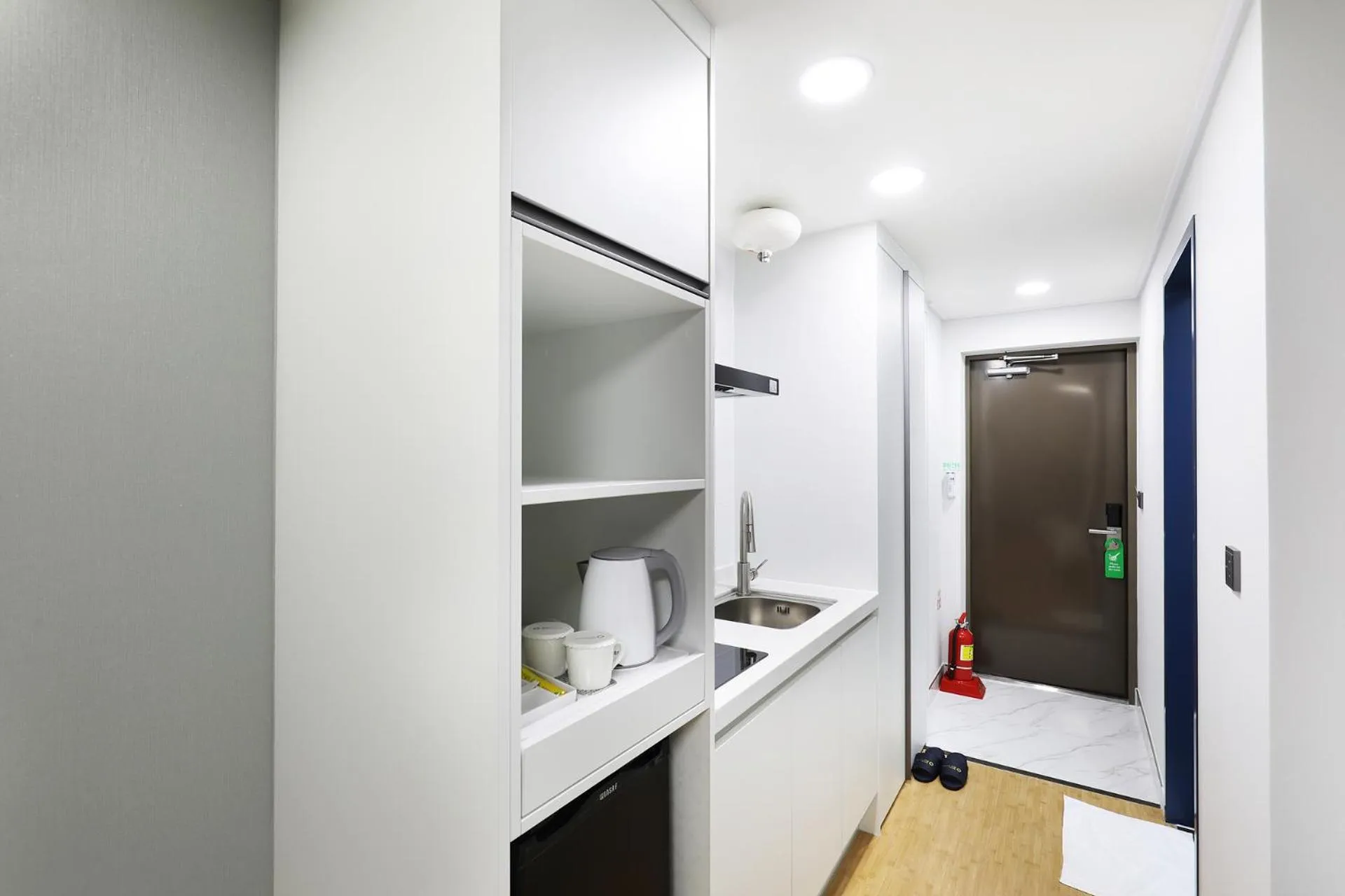 Kitchen or kitchenette in Mokpo Ocean Hotel